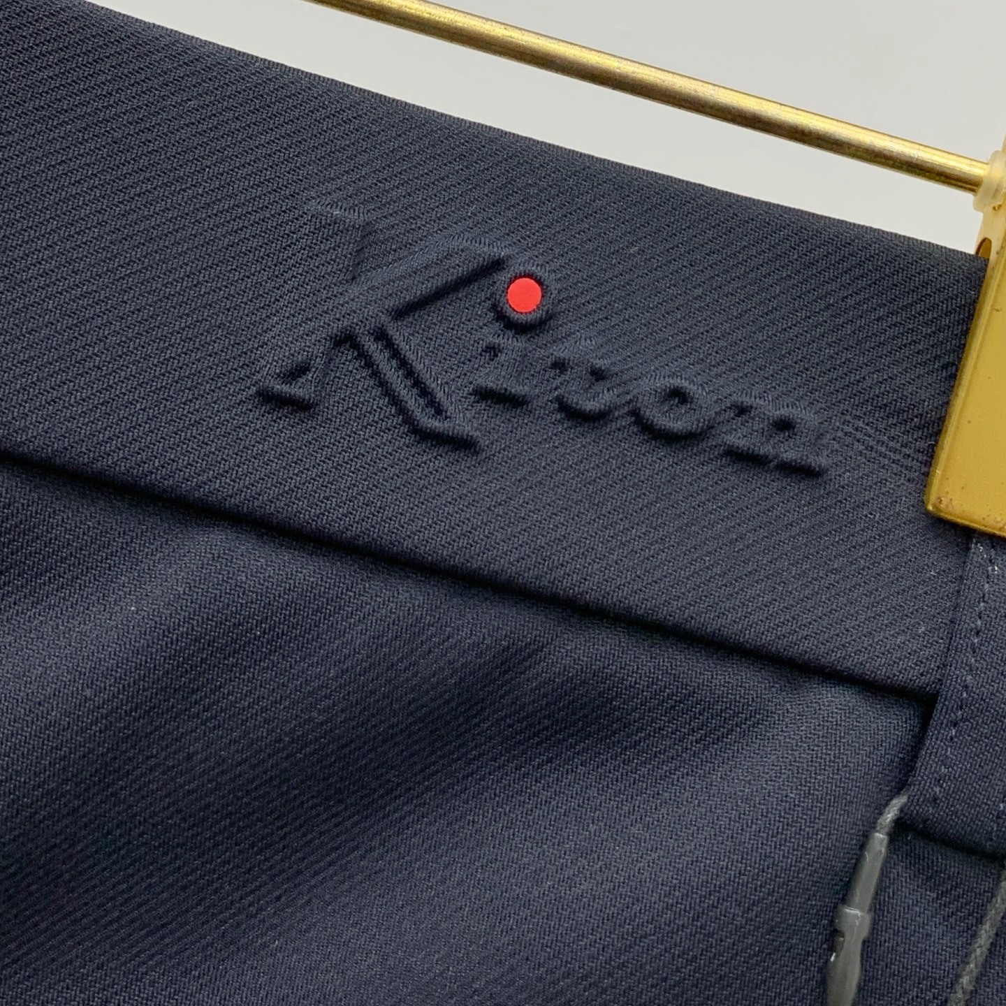 kiton 💥独家专供新款休闲裤 高端版本！专柜定制面料 舒适度高，细节无可挑剔，品牌元素设计理念，体现