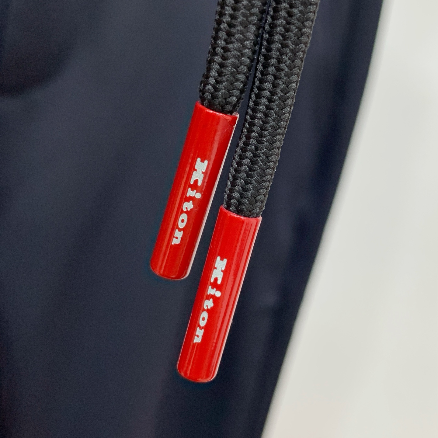 kiton 💥独家专供新款休闲裤 高端版本！专柜定制面料 舒适度高，细节无可挑剔，品牌元素设计理念，体现