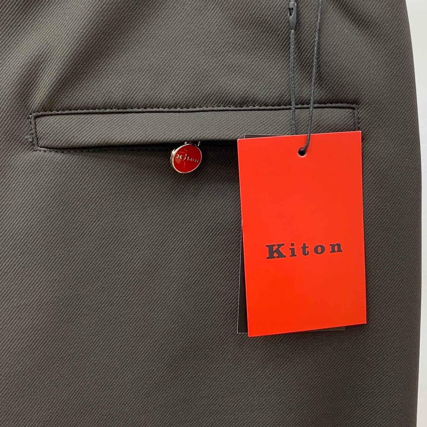kiton 💥独家专供新款休闲裤 高端版本！专柜定制面料 舒适度高，细节无可挑剔，品牌元素设计理念，体现