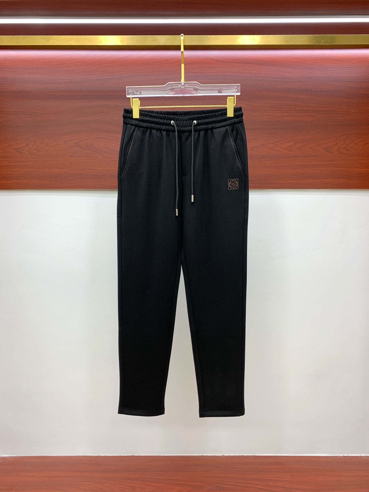 罗意威 💥独家专供新款休闲裤 高端版本！专柜定制面料 舒适度高，细节无可挑剔，品牌元素设计理念，体现高品