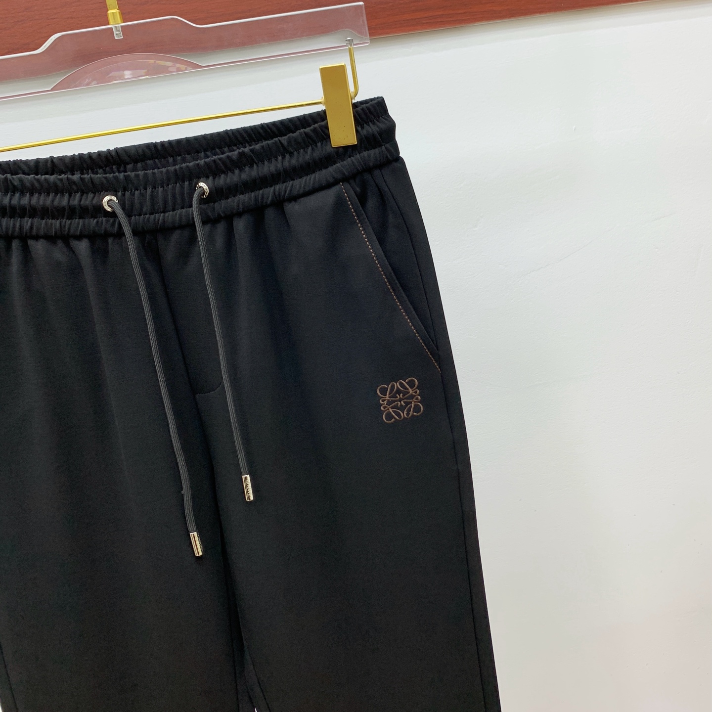 罗意威 💥独家专供新款休闲裤 高端版本！专柜定制面料 舒适度高，细节无可挑剔，品牌元素设计理念，体现高品