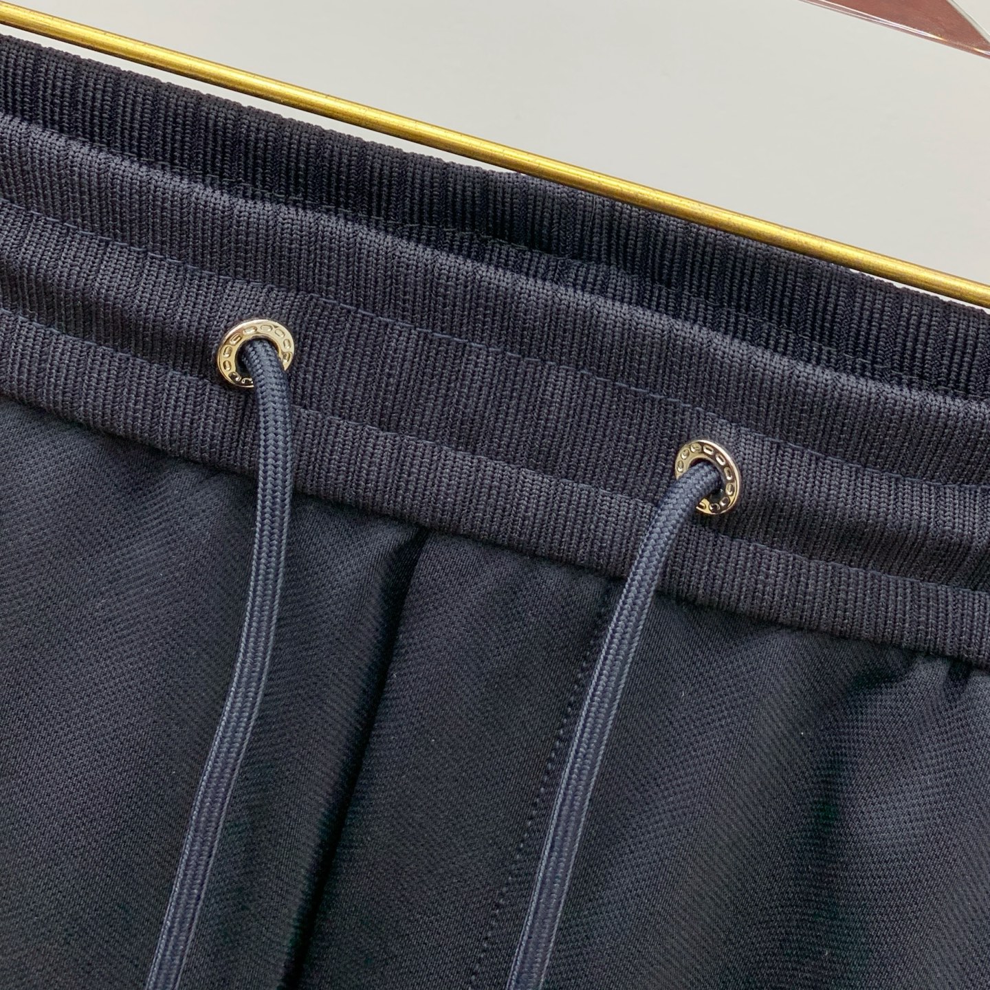 普拉达 💥独家专供新款休闲裤 高端版本！专柜定制面料 舒适度高，细节无可挑剔，品牌元素设计理念，体现高品