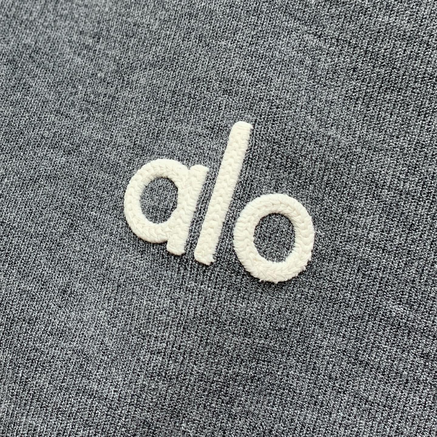 alo 短袖毛衣 2025秋冬最新系列，专柜1:1顶级复刻，全品相！加厚款，潮人必备单品！懂货的老铁赶紧