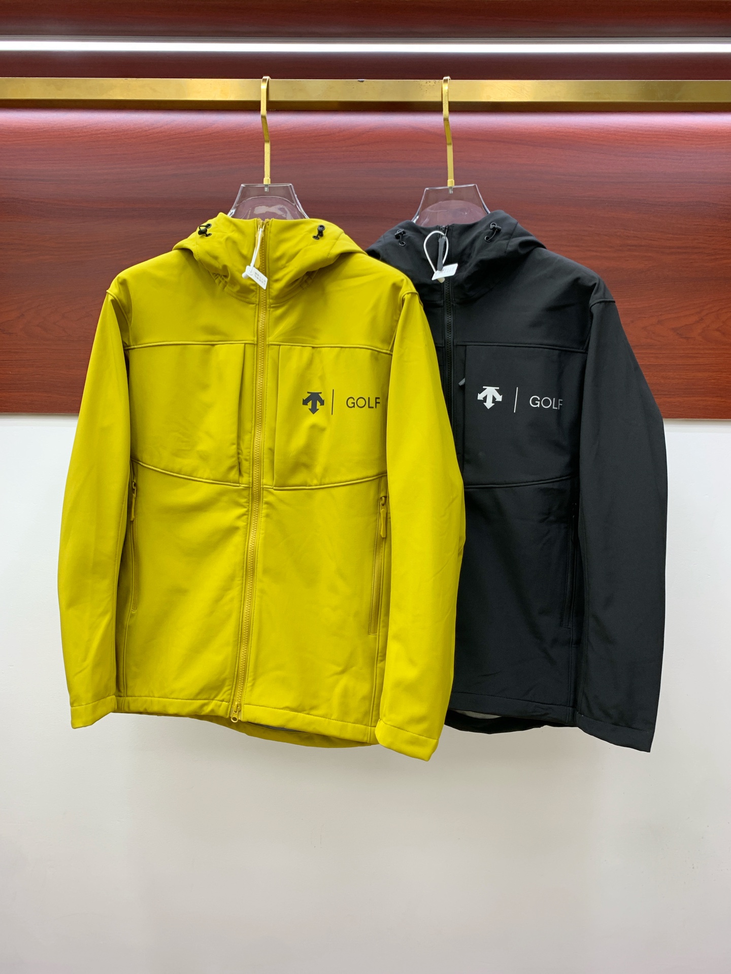 NO:550643,DiSant 25ss Early Autumn [New Product] Trench coat jacket popular, autumn and winter counter new casual and fashionable jacket!  Super avant-garde design style, delicate and comfortable, very light and not easy to wrinkle. Multiple craftsmanship The overall design is quite visual, the upper body is casual and stylish, with a certain degree of clarity, absolutely recommended to be at the most cutting-edge fashion temperament, a must-have for urban casualness. S-2xl,, jackets & coats, jackets & coats, alexander wang19860909迪桑特25ss早秋【新品】风衣夹克外套爆款 秋冬专柜新款休闲时尚夹克外套！超前卫设计风格 细腻舒适 穿着非常轻便不易起皱.多重重工艺 整体的设计颇具视觉感,上身休闲有型,有一定的挺括度,绝对走在时尚最尖端的气质感推荐,都市休闲必备.码数S-2xl,,jackets & coats,jackets & coats,alexander wang,Men's clothing