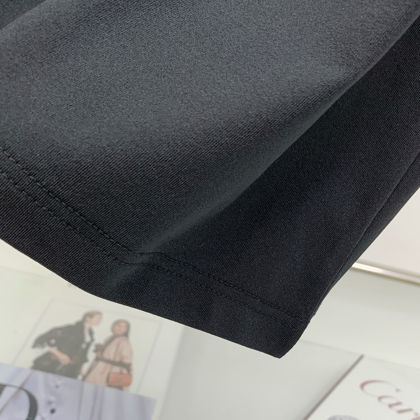 供货价:80💰『常熟热销篇章』顶级贸易货,工厂1:1定制,原包装+原吊牌
凯乐石新款 经典立体硅胶压印 功能性面料 纯色长袖卫衣T恤 三标齐全
颜色：黑色
码数:m到4xl







