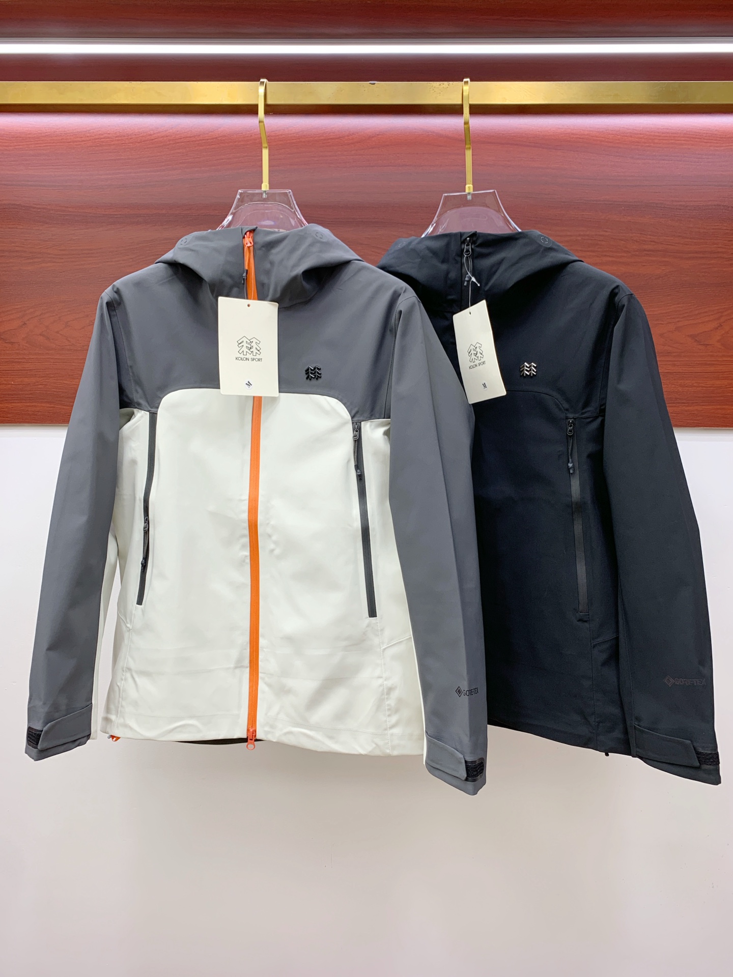 NO:528855,Kelong 25ss early autumn [new product] windbreaker jacket jacket popular, autumn and winter counter new casual and fashionable jacket jacket!  Super avant-garde design style, delicate and comfortable, very light and not easy to wrinkle. Multiple craftsmanship The overall design is quite visual, the upper body is casual and stylish, with a certain degree of clarity, absolutely recommended to be at the most cutting-edge fashion temperament, a must-have for urban casualness. S-3XL,, jackets & coats, jackets & coats, alexander wang19860909可隆25ss早秋【新品】风衣夹克外套爆款 秋冬专柜新款休闲时尚夹克外套！超前卫设计风格 细腻舒适 穿着非常轻便不易起皱.多重重工艺 整体的设计颇具视觉感,上身休闲有型,有一定的挺括度,绝对走在时尚最尖端的气质感推荐,都市休闲必备.码数S-3XL,,jackets & coats,jackets & coats,alexander wang,Men's clothing