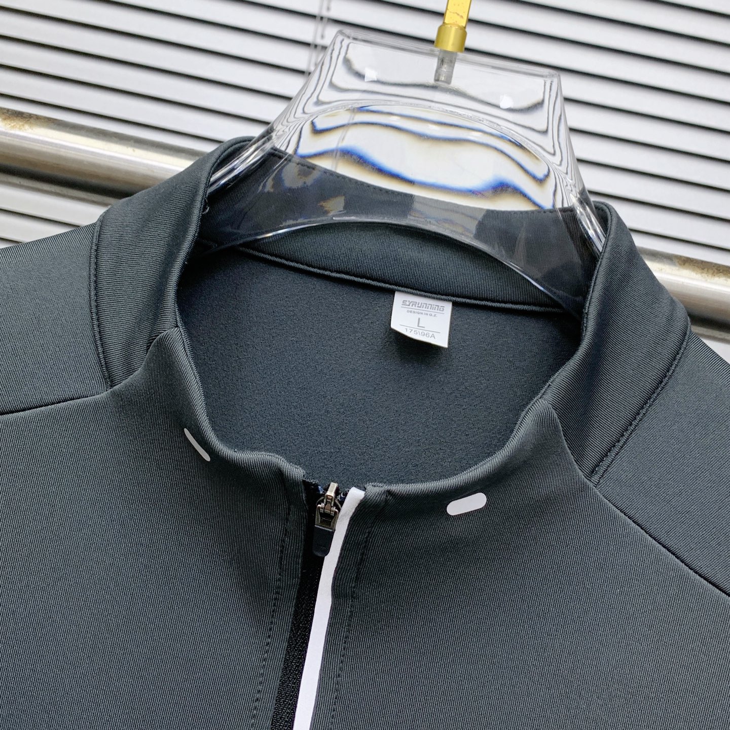 Alo Yoga Men's Half-Zip Pullover - Lightweight & Comfortable Sportswear 5 i1759997269174 5717 0 3