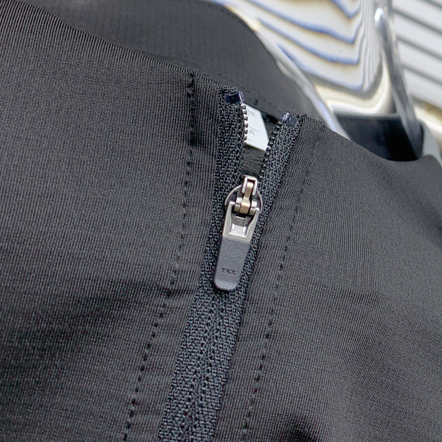 Descente Men's Long Sleeve Pullover Sweatshirt - Lightweight & Comfortable 6 i1759997427714 7274 0 4