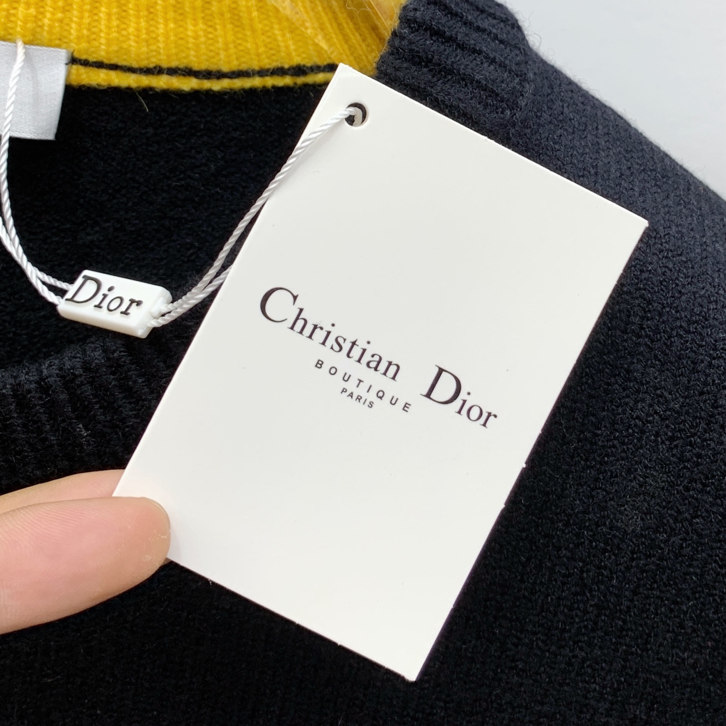 P迪奥25ss秋冬【新品】毛衣专供狠货，进口原版科技羊毛精纺！精细针织一体，色彩混织纯手工技艺呈现 档次