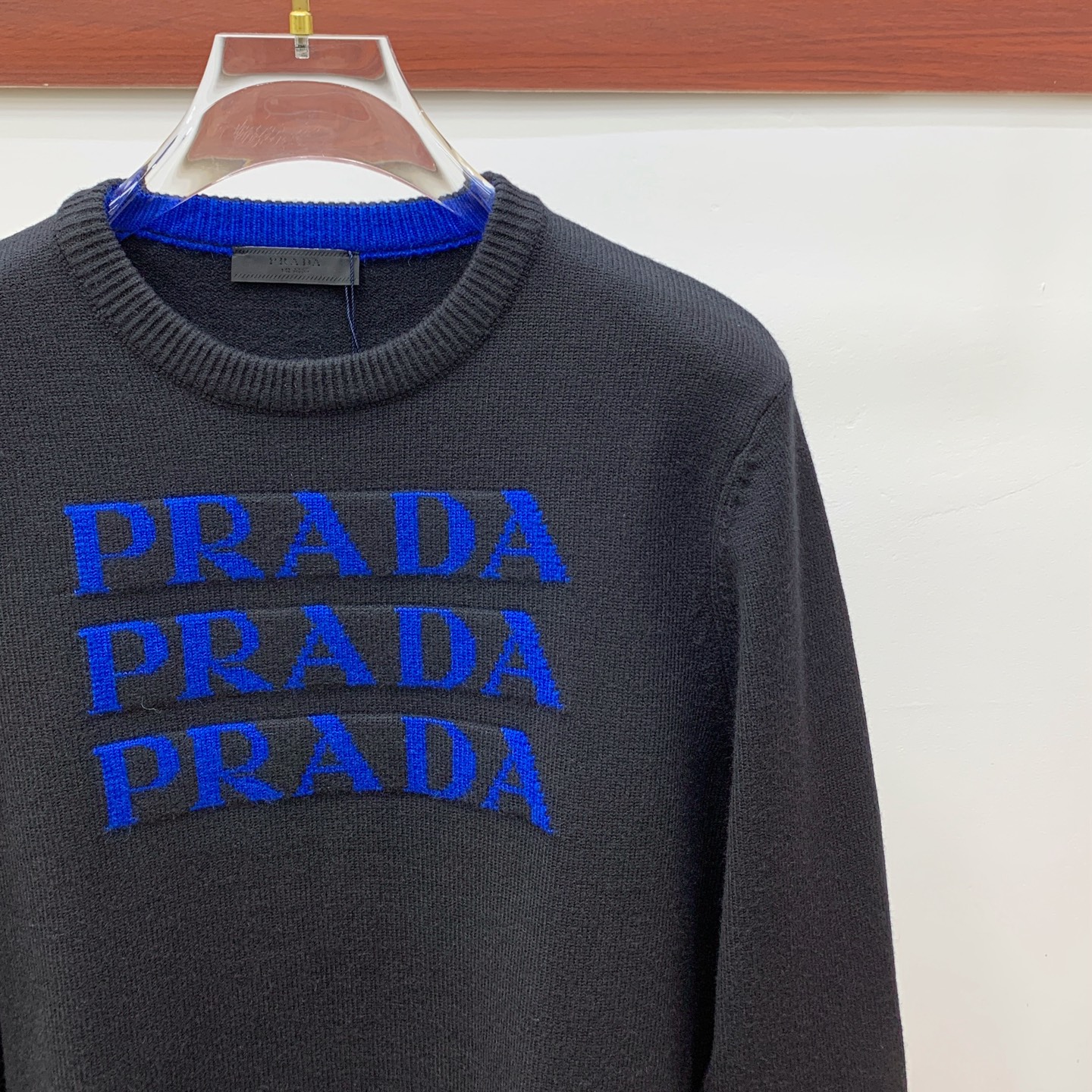 P普拉达25ss秋冬【新品】毛衣专供狠货，进口原版科技羊毛精纺！精细针织一体，色彩混织纯手工技艺呈现 档