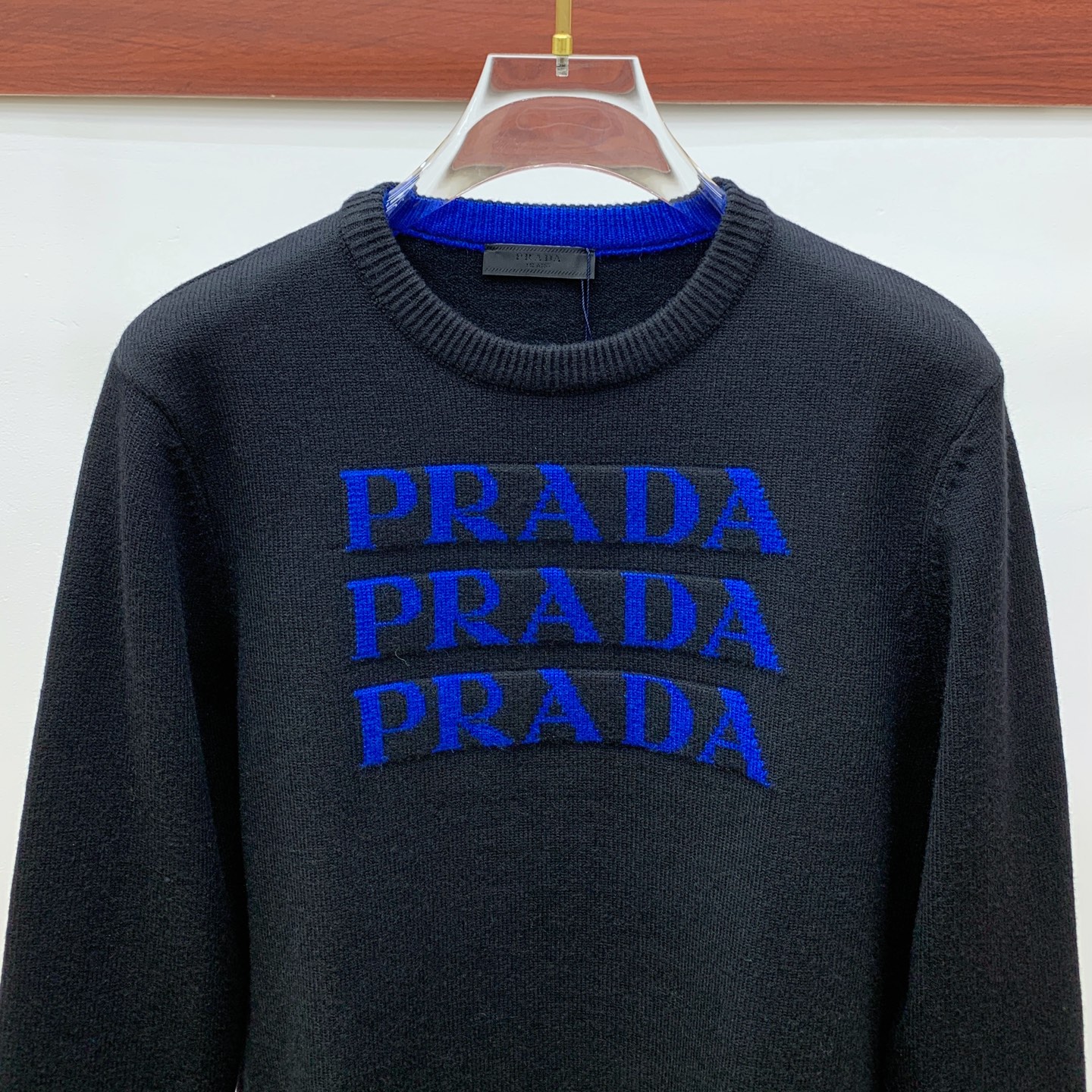 P普拉达25ss秋冬【新品】毛衣专供狠货，进口原版科技羊毛精纺！精细针织一体，色彩混织纯手工技艺呈现 档