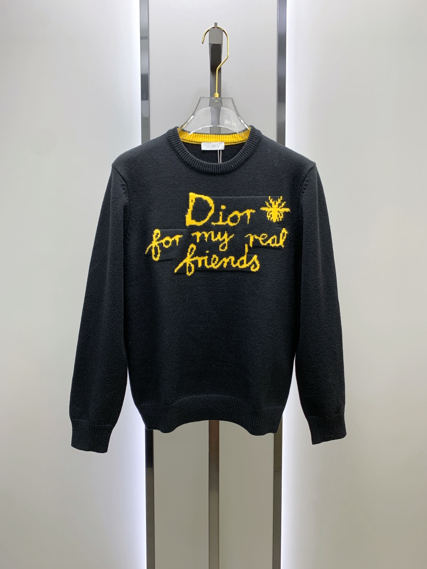 NO:571996,Dior 25ss autumn and winter [new product] sweater is exclusively for the toughest products, imported original technical wool worsted!  The fine knitting is integrated, and the color mixed weaving is purely handmade. The grade is extremely high, highlighting the taste and luxury of clothing. The craftsmanship is exquisite!  Customized original craftsmanship threaded upper body, extremely handsome, purchasing agent level counter, same style for men and women, size S-xL, dior, sweaters, alexander wang19860909迪奥25ss秋冬【新品】毛衣专供狠货,进口原版科技羊毛精纺！精细针织一体,色彩混织纯手工技艺呈现 档次极高,凸显衣着品味与奢华 工艺精湛！定制原版工艺螺纹上身帅到爆,代购级别专柜男女同款 码数S-xL,,dior,sweaters,alexander wang,Men's clothing