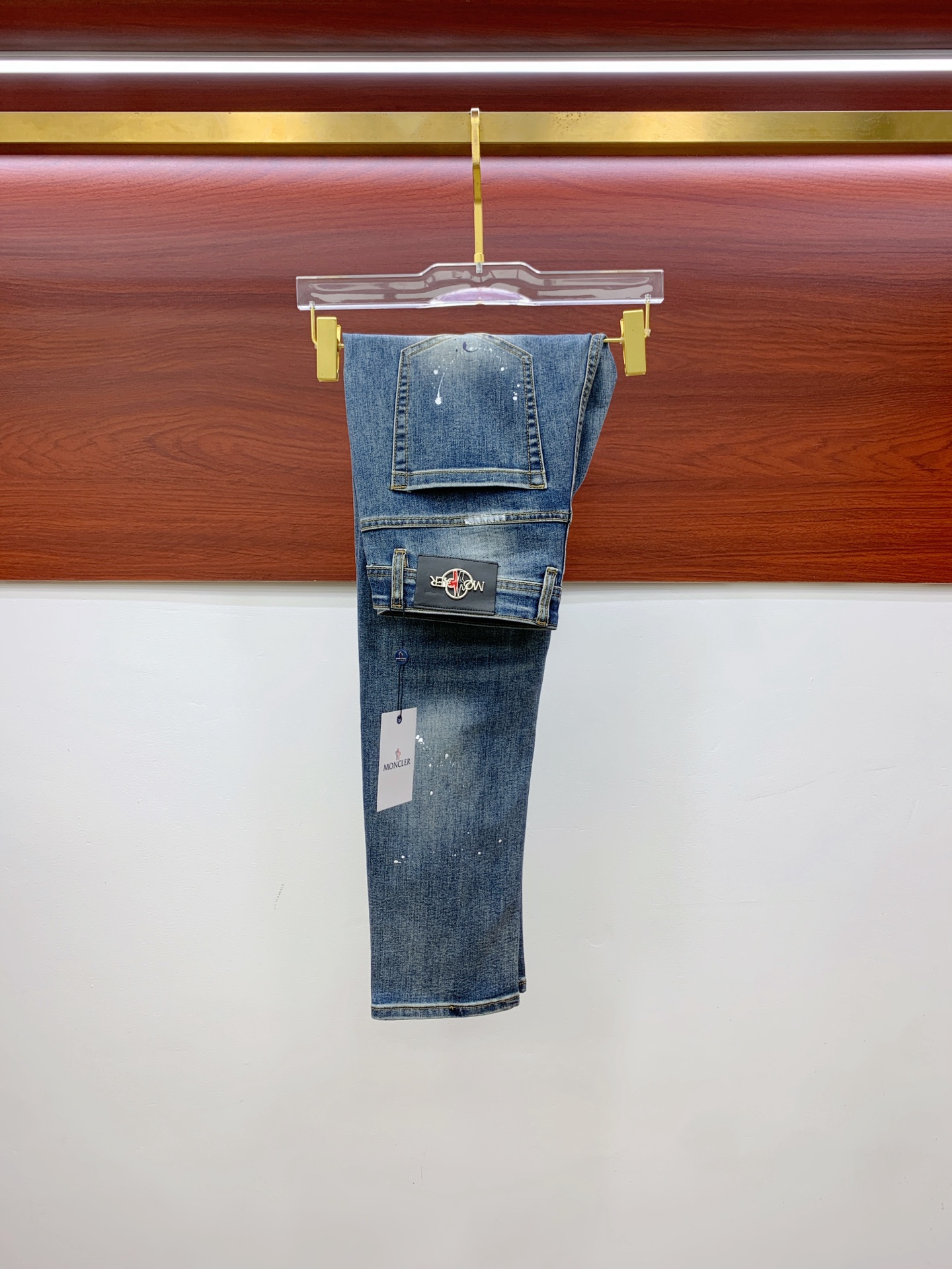 NO:571974,Meng Mouth [New Product] High-end Exclusive Sale 25SS Four Seasons Super Burning Street Jeans Series Exclusively and Grandly Launched Original Customized High-Quality Fabric Customized Hardware Version Slim Tailoring Fabric with Elasticity Micro-Stretch Upper Body Highly Comfortable A Must-Have Product!  Counter sizes 29-38 (no 35, no 37),,Moncler,jeans,alexander wang19860909蒙口【新品】高端独家发售 25SS四季款超燃炸街系列之最牛仔裤 独家隆重推出 原版定制高端品质面料 定制五金版型修身剪裁 面料带弹力 微弹上身舒适度超高 必爆单品！专柜尺码29-38（无35无37）,,Moncler,jeans,alexander wang,Men's clothing