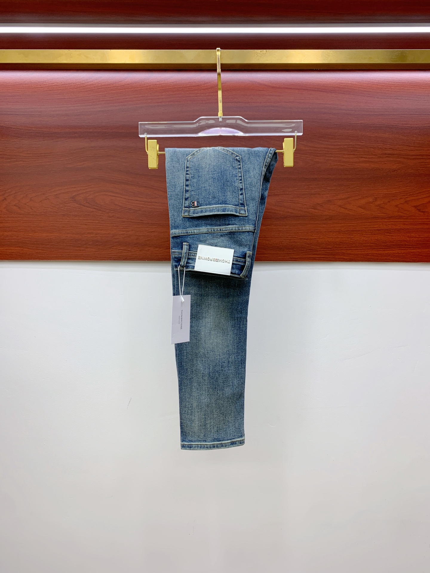 NO:572018,Tommy [New Product] High-end Exclusive Sale 25SS Four Seasons Super Burning Street Series Best Jeans Exclusively Launched Original Customized High-Quality Fabric Customized Hardware Slim Fit Fabric with Elasticity Micro-Stretch Upper Body Highly Comfortable A Must-Have Product!  Counter sizes 29-38 (no 35, no 37),,jeans,alexander wang19860909汤米【新品】高端独家发售 25SS四季款超燃炸街系列之最牛仔裤 独家隆重推出 原版定制高端品质面料 定制五金版型修身剪裁 面料带弹力 微弹上身舒适度超高 必爆单品！专柜尺码29-38（无35无37）,,jeans,alexander wang,Men's clothing