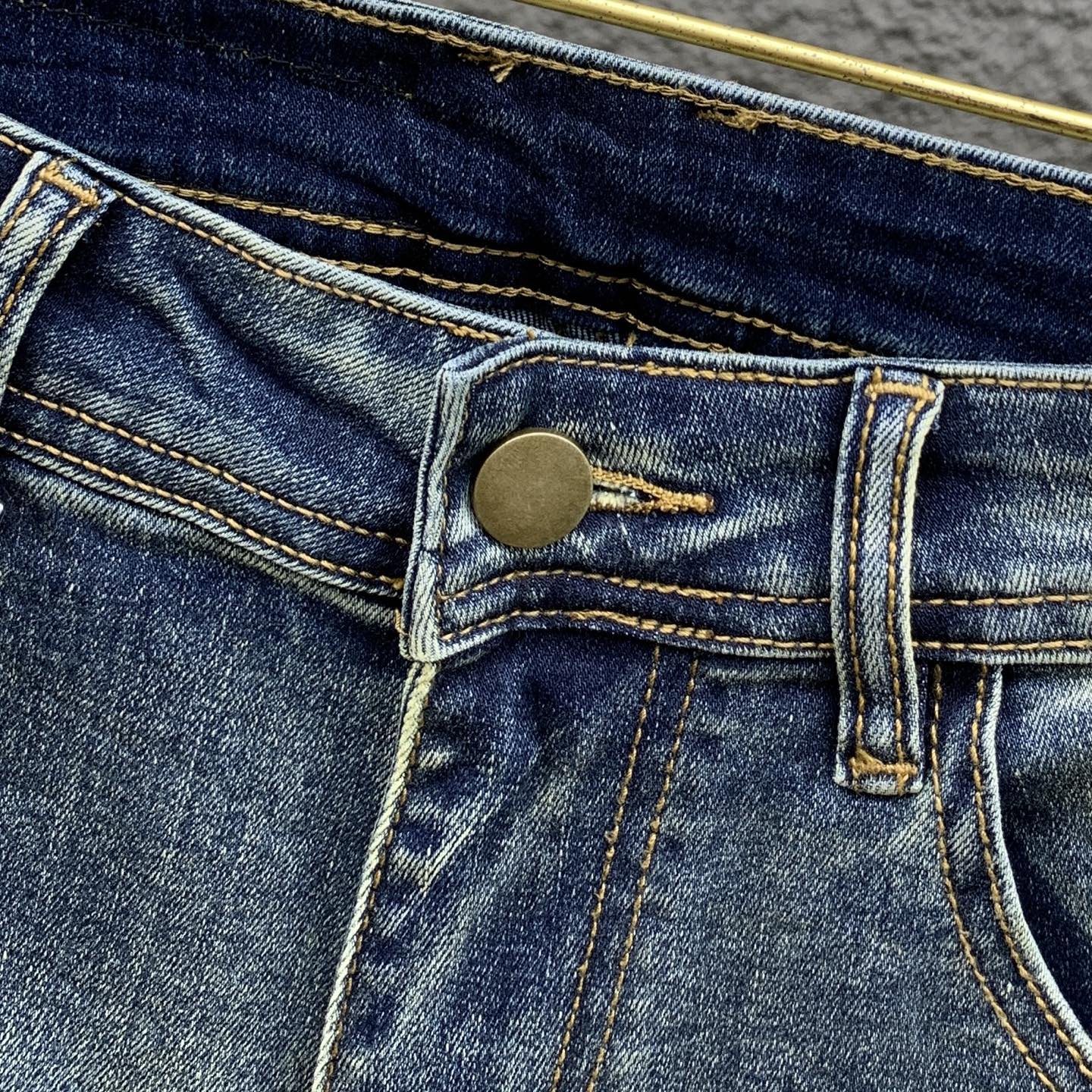 Gucci Men's 25SS Jeans - High-End Denim, Slim Fit, Comfortable & Stylish 6 i1760366596081 3666 0 3