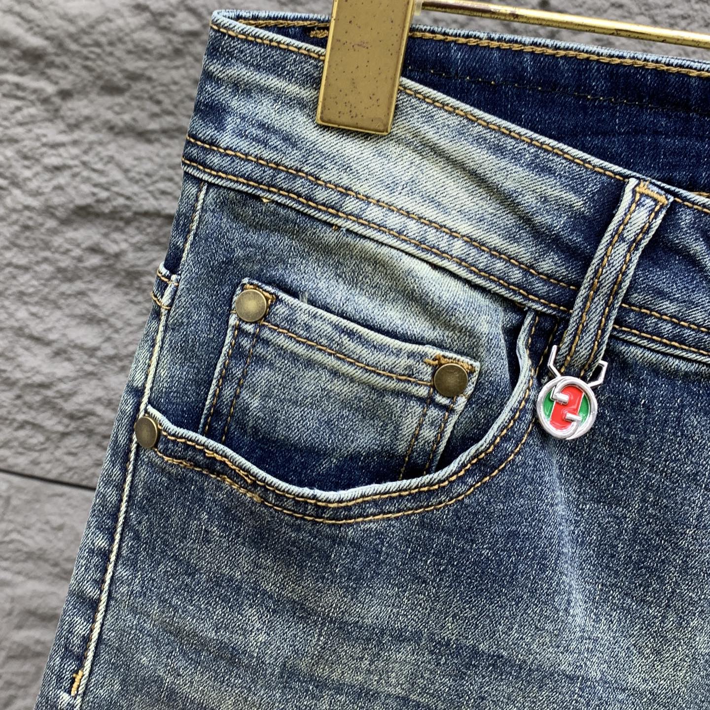Gucci Men's 25SS Jeans - High-End Denim, Slim Fit, Comfortable & Stylish 7 i1760366602811 2104 0 4