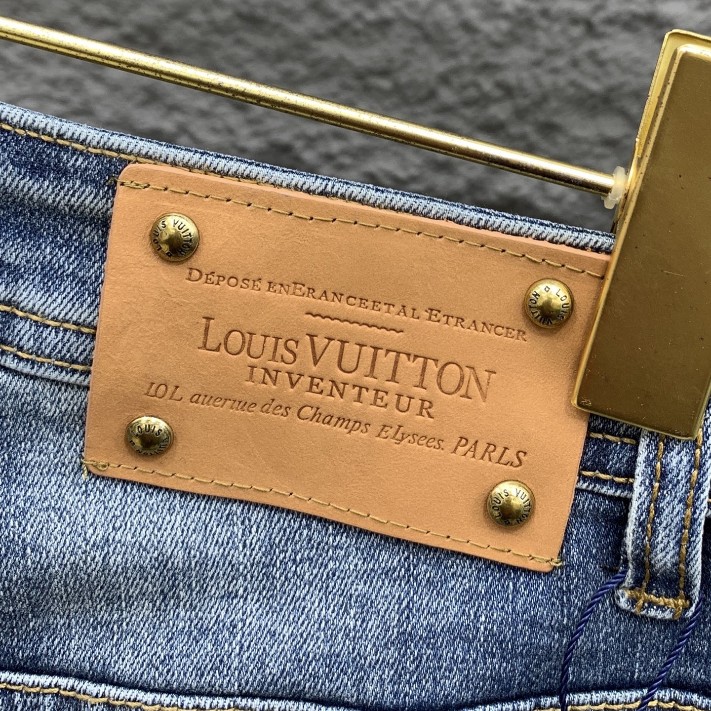 Louis Vuitton 25SS Men's Denim Jeans - Slim Fit, Stretch Fabric 9 i1760366995504 210 0 6