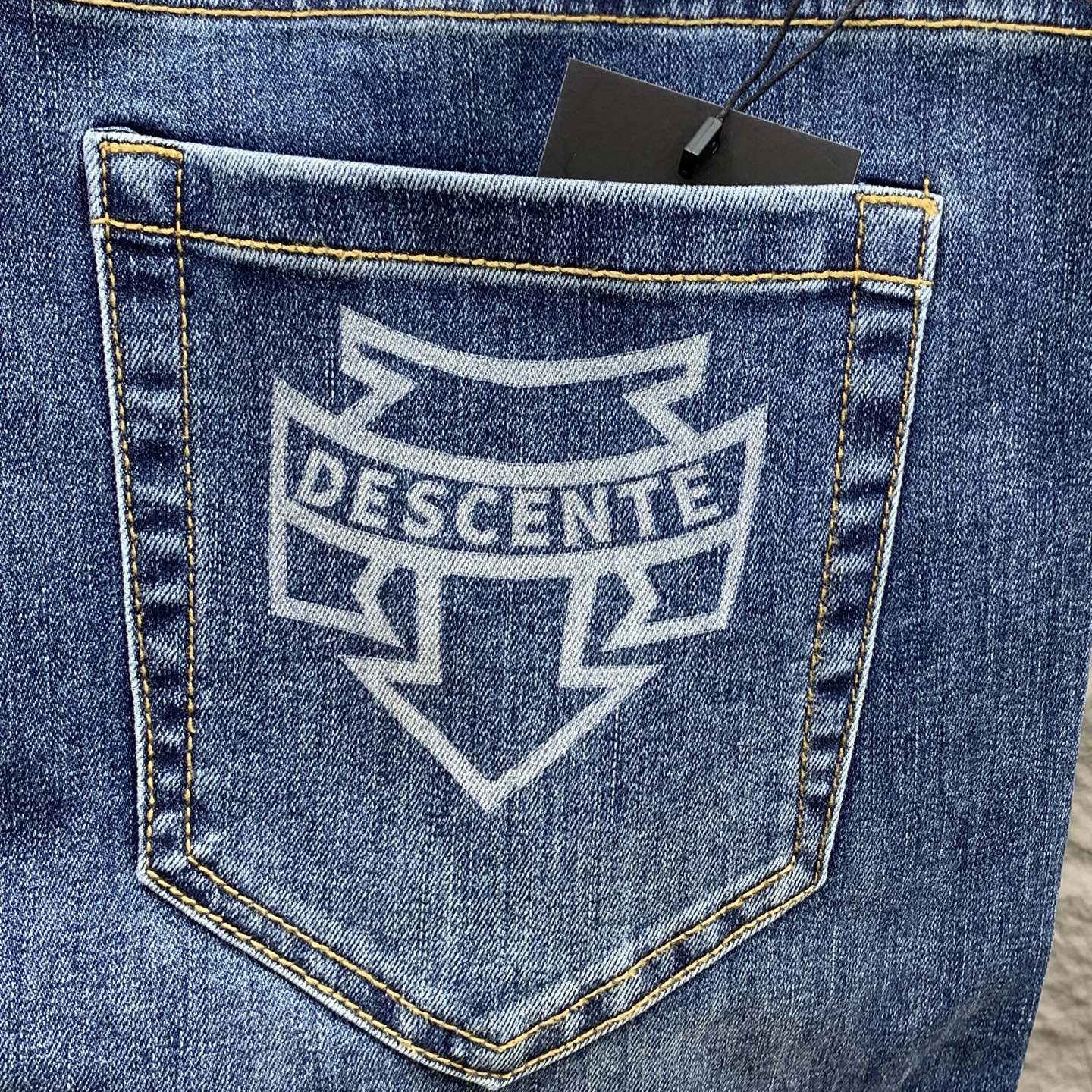 Descente Men's Slim Fit Denim Jeans - Premium Quality & Comfort 9 i1760367108993 7680 0 7