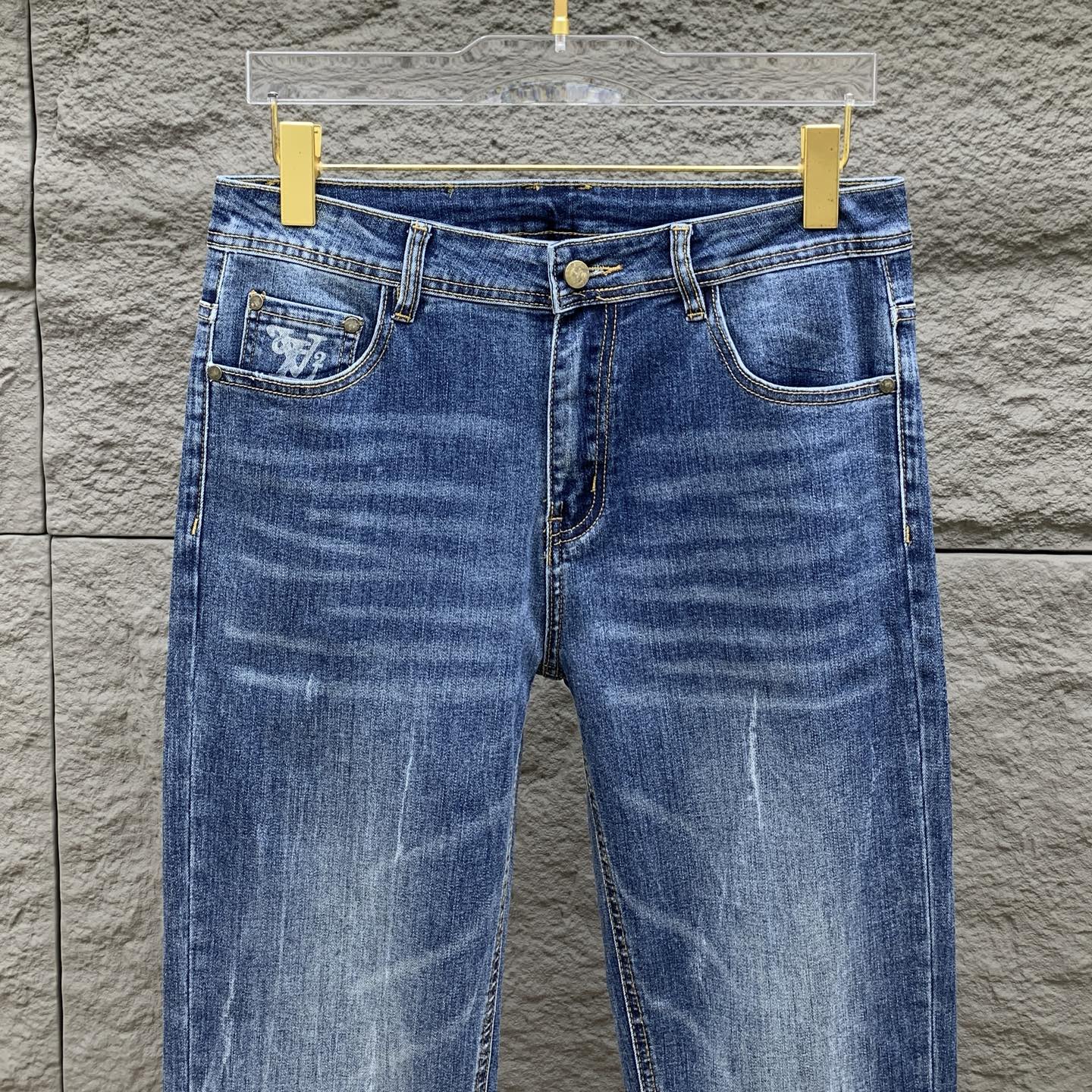 Louis Vuitton 25SS Men's Slim Fit Jeans - Premium Denim, Comfortable Stretch 4 i1760367285217 9388 0 1