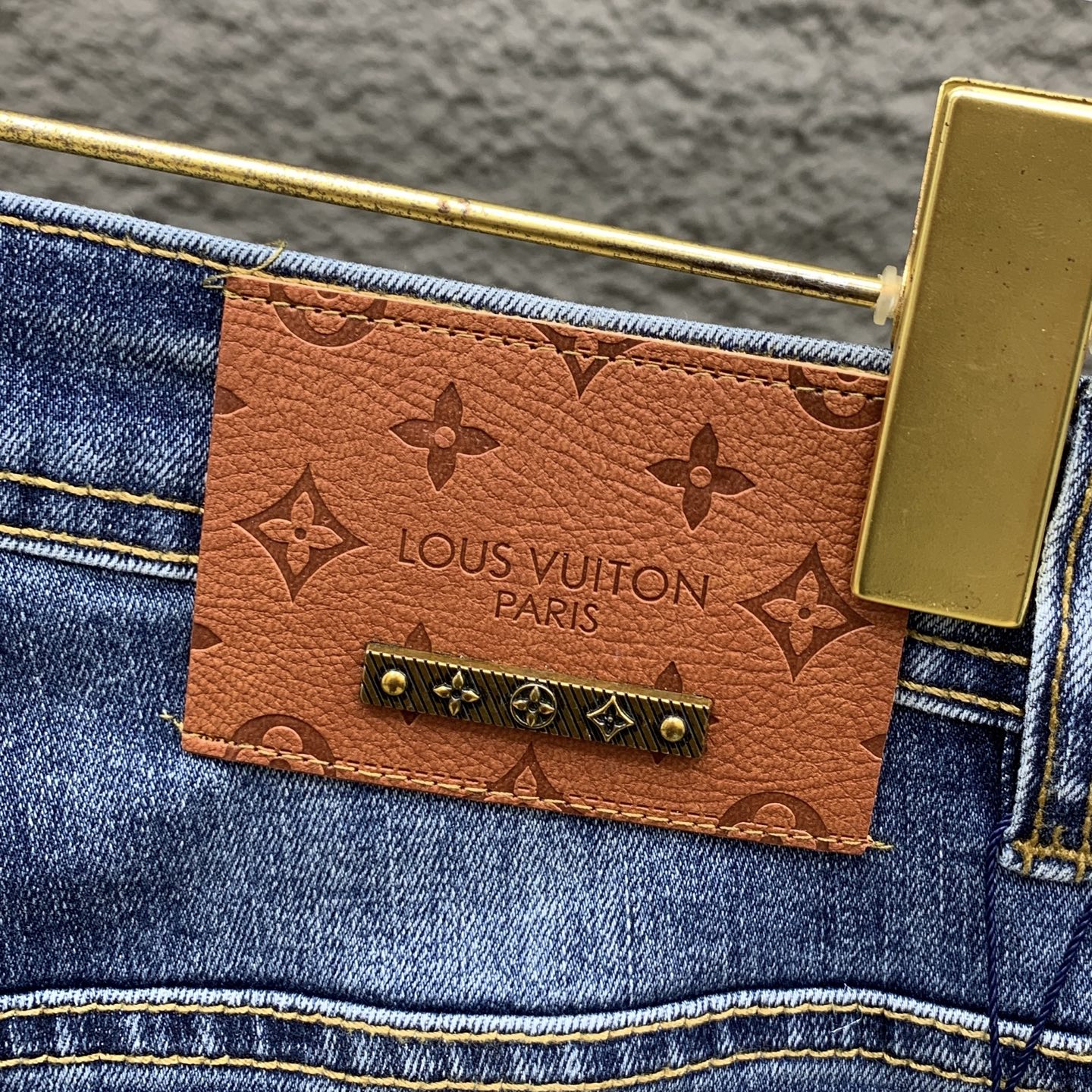 Louis Vuitton 25SS Men's Slim Fit Jeans - Premium Denim, Comfortable Stretch 11 i1760367285428 9767 0 6