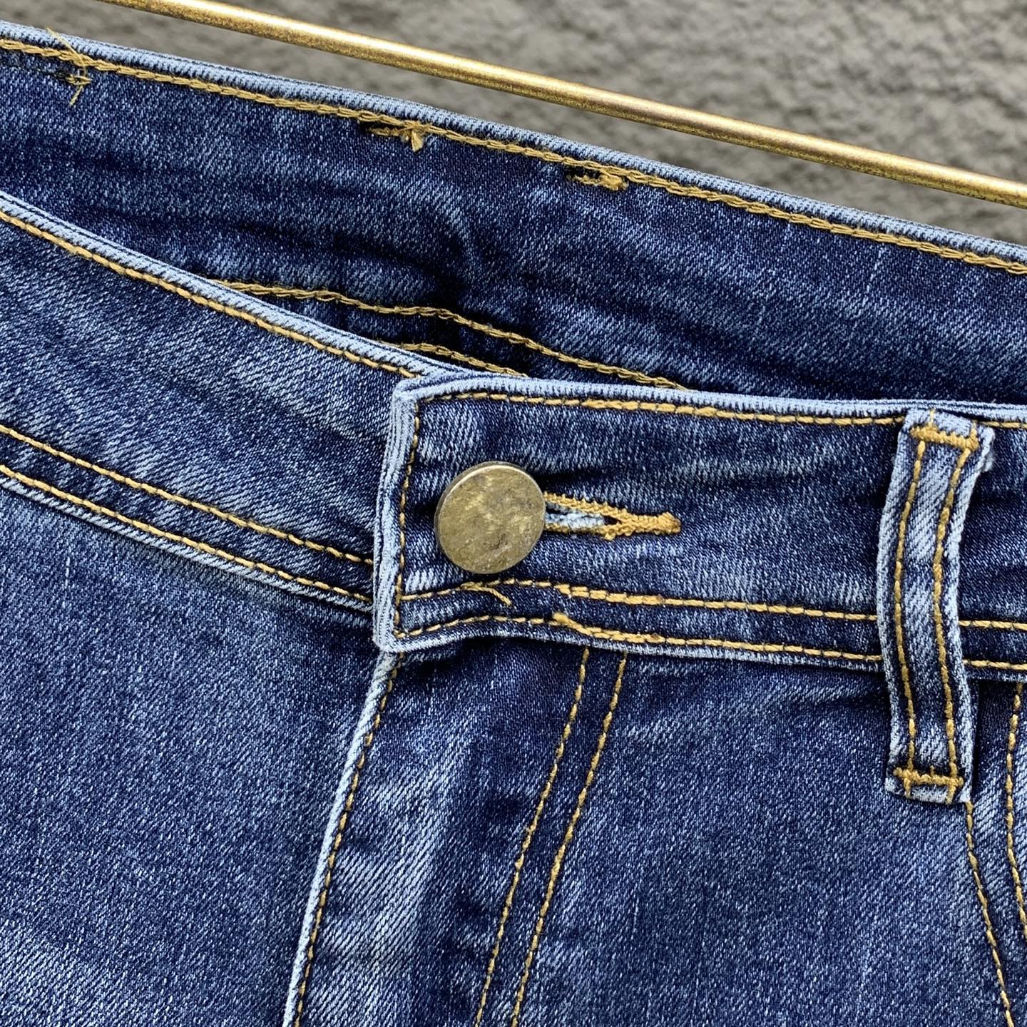 Louis Vuitton 25SS Men's Slim Fit Jeans - Premium Denim, Comfortable Stretch 6 i1760367297816 3531 0 3