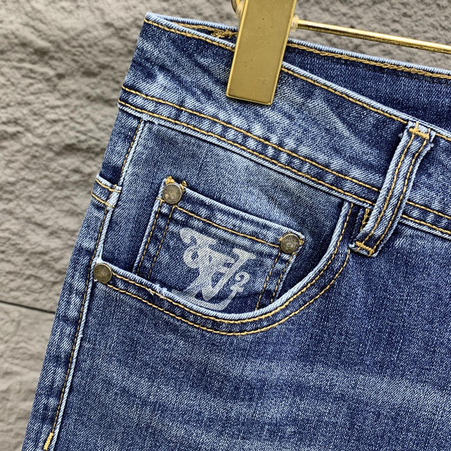 Louis Vuitton 25SS Men's Slim Fit Jeans - Premium Denim, Comfortable Stretch 7 i1760367297921 734 0 4