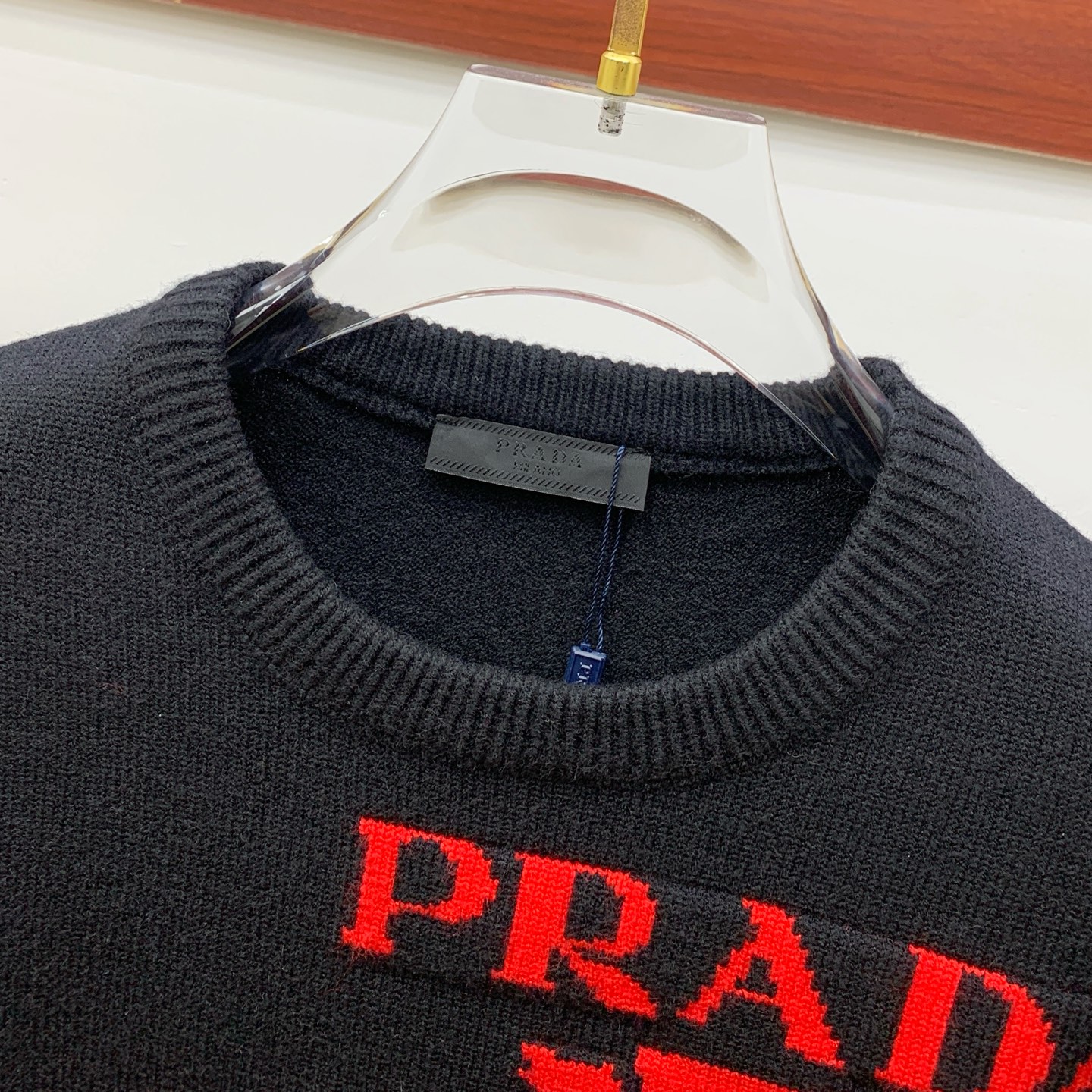 P普拉达25ss秋冬【新品】毛衣专供狠货，进口原版科技羊毛精纺！精细针织一体，色彩混织纯手工技艺呈现 档