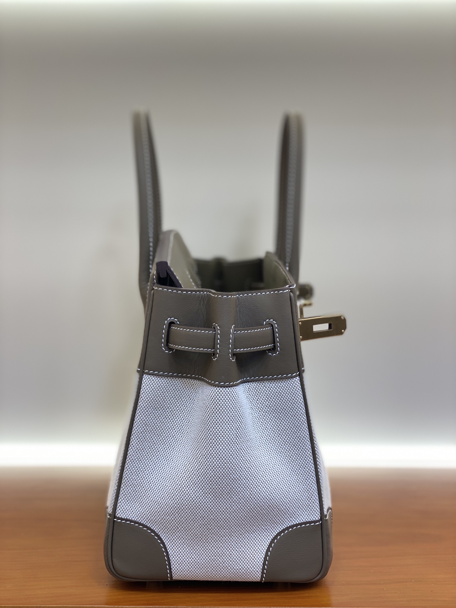 Birkin 25/30cm Pre-Owned Bag Swift Leather Patchwork Elephant Grey Gold Hardware 2 i1730255088 9430 12