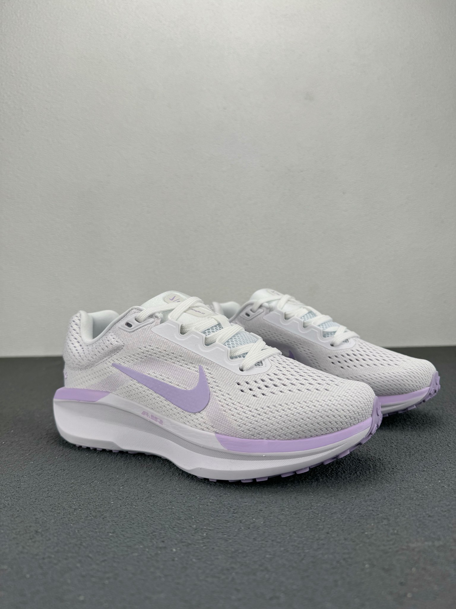 纯原版本✅耐克2025新款NIKE ZOOM WINFLO 11运动休闲轻便缓震气垫跑步鞋公路跑步鞋 飞线贾卡轻质透气休闲运动鞋. 货号:FJ9510-101