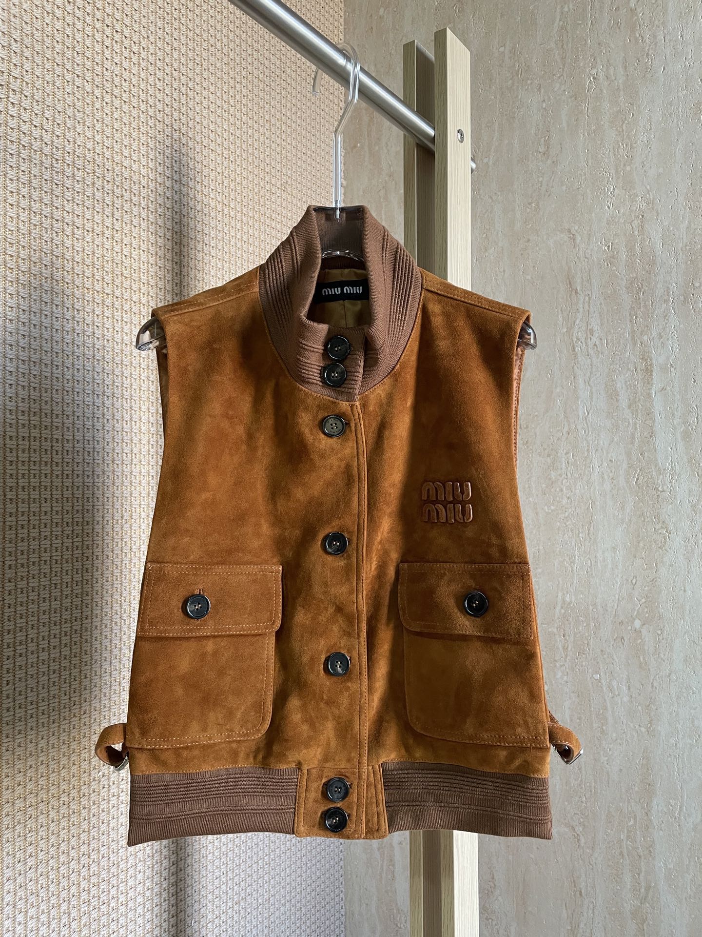 NO:702570,NEW!Miu new SIZE: S-L L size bust 76, length 60, Miu Miu-clothing, miumiu,19860909NEW!Miu新款 SIZE: S-L L码胸围76,衣长60,缪缪-服装,miumiu,,Women's clothing