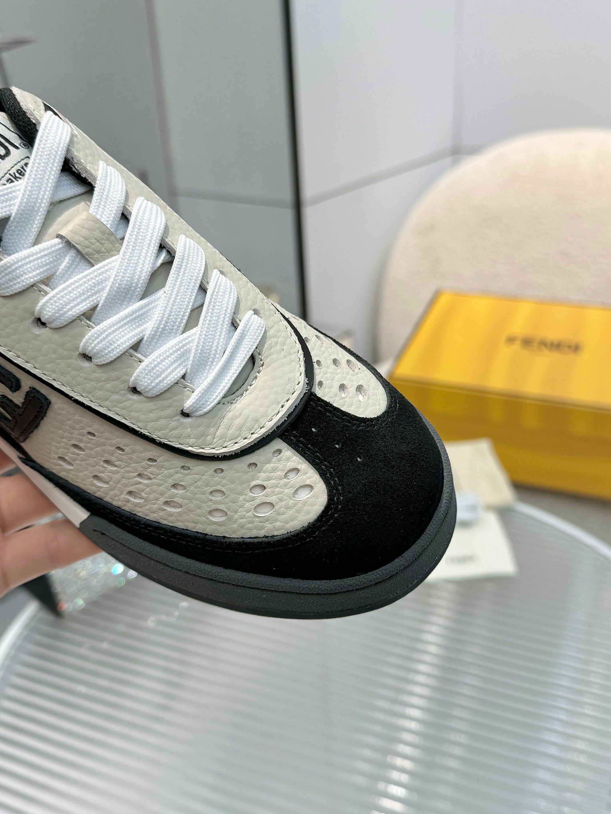 Fendi Match Sneakers: Retro Style, Modern Comfort, and Iconic FF Logo 6 a1741676302899 5061
