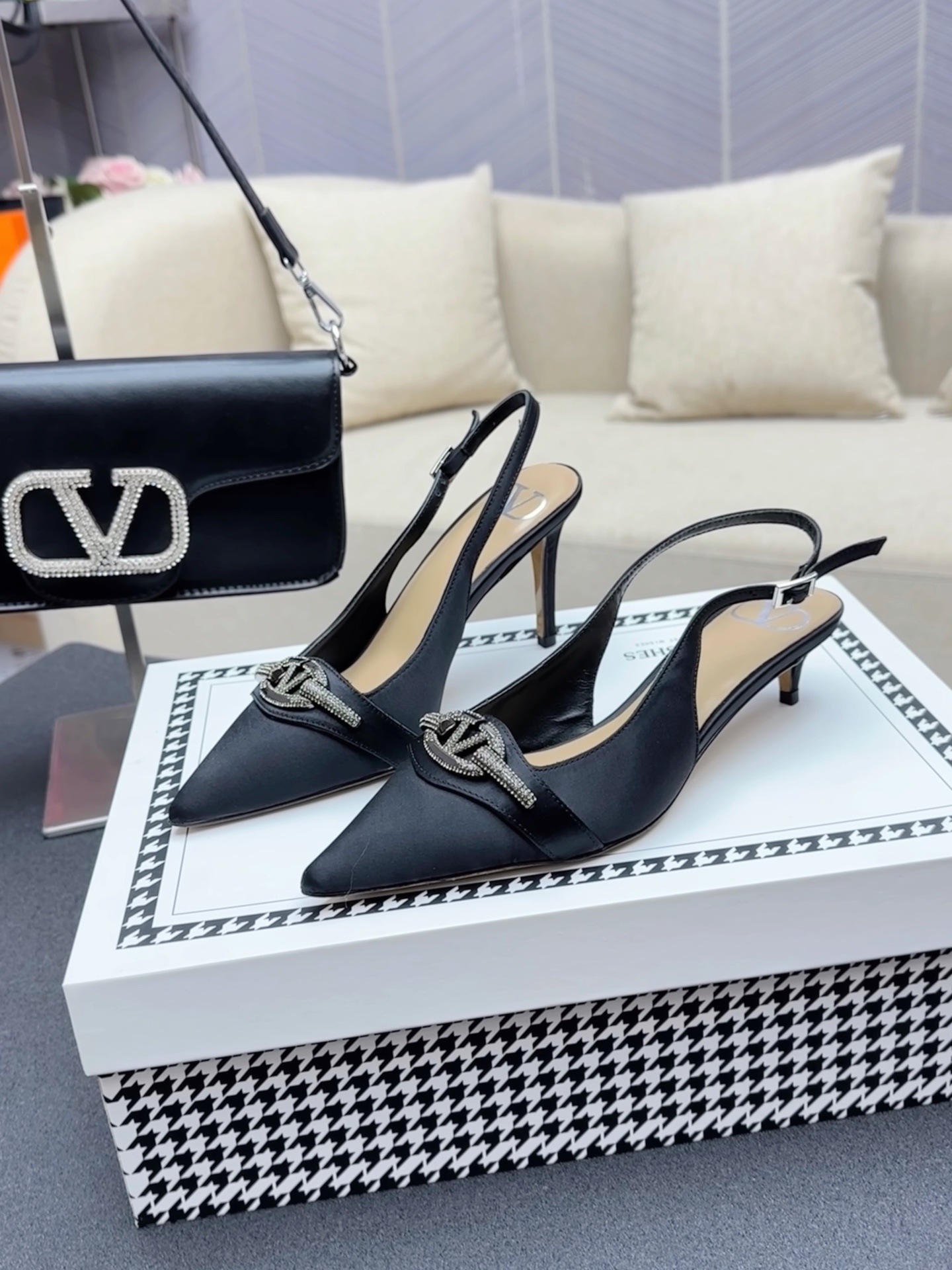 [Valentino Women