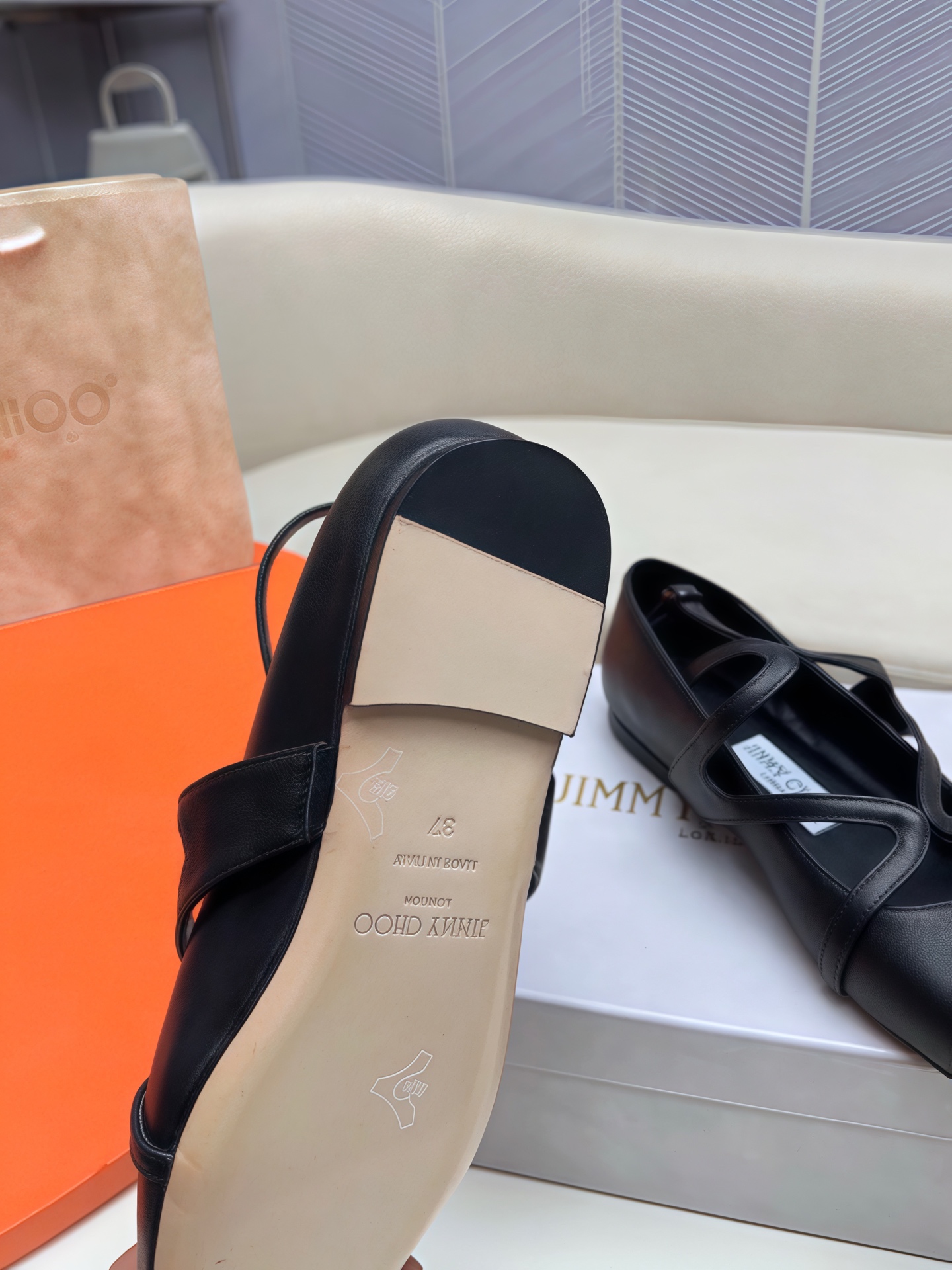 Jimmy Choo ELME FLAT Ballet Shoes in Black and Silver, VIP Offer at $663. - 图片 9