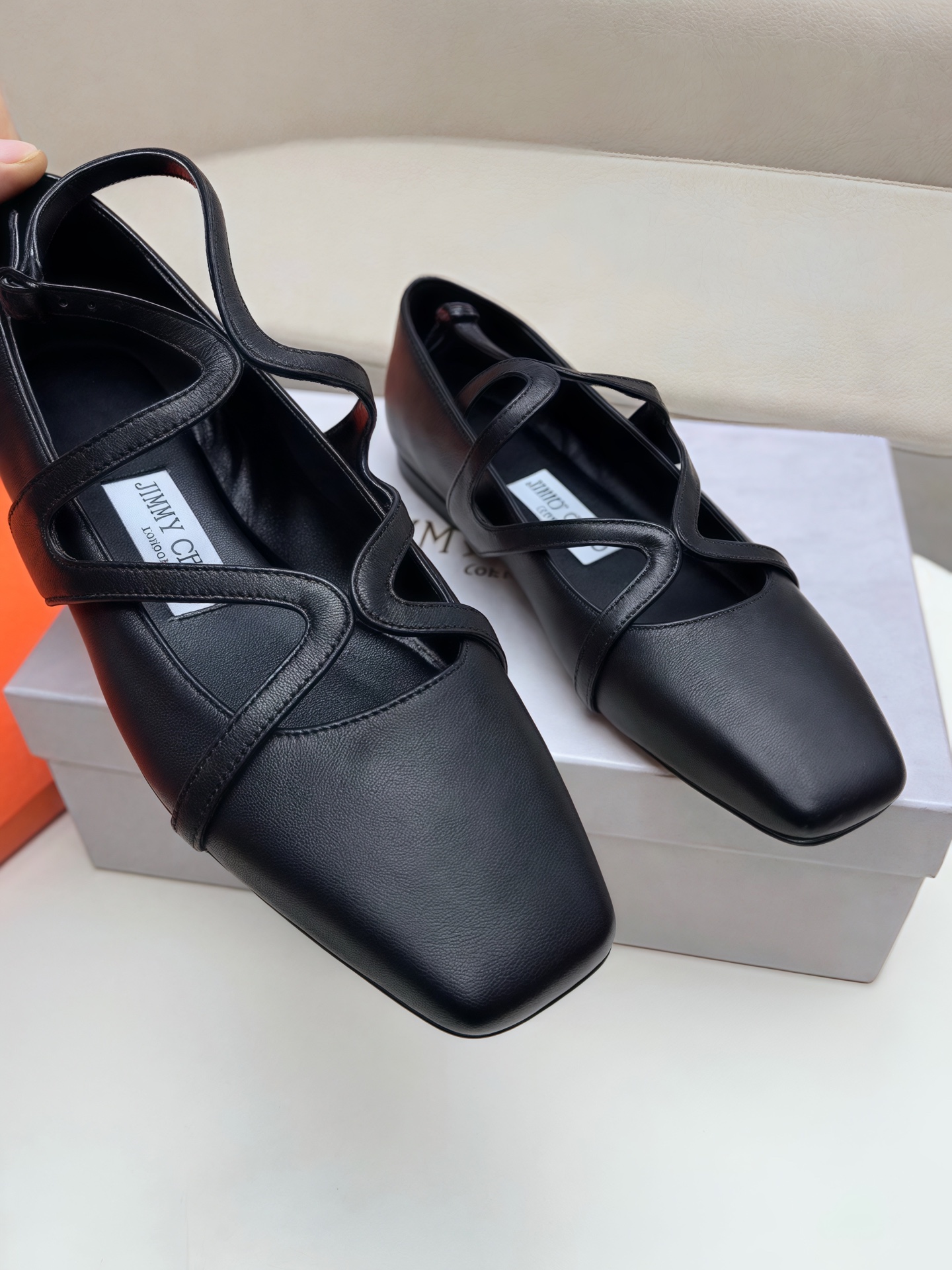 Jimmy Choo ELME FLAT Ballet Shoes in Black and Silver, VIP Offer at $663. - 图片 7