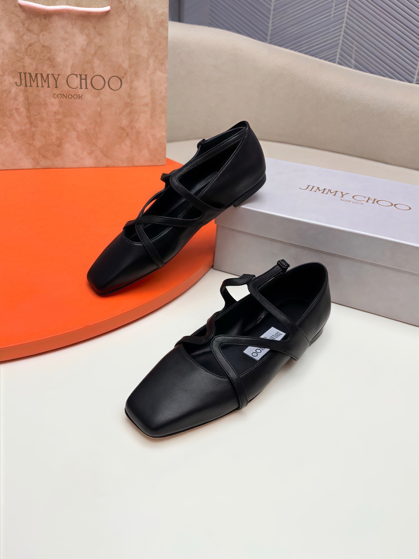 Jimmy Choo ELME FLAT Ballet Shoes in Black and Silver, VIP Offer at $663. - 图片 2