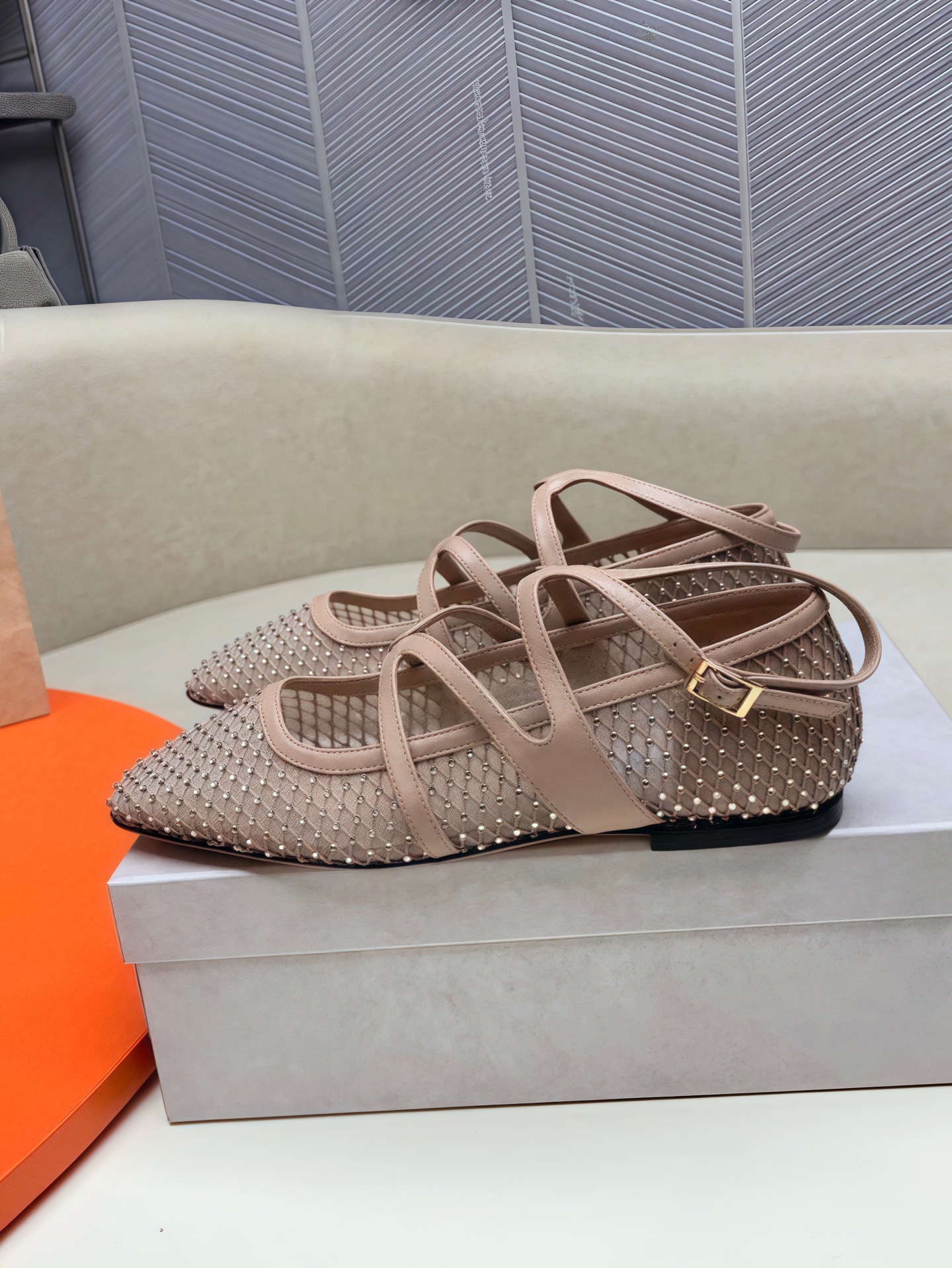 Jimmy Choo ELME FLAT Ballet Shoes: Luxe Design with Sheepskin and Silver Flash - 图片 6