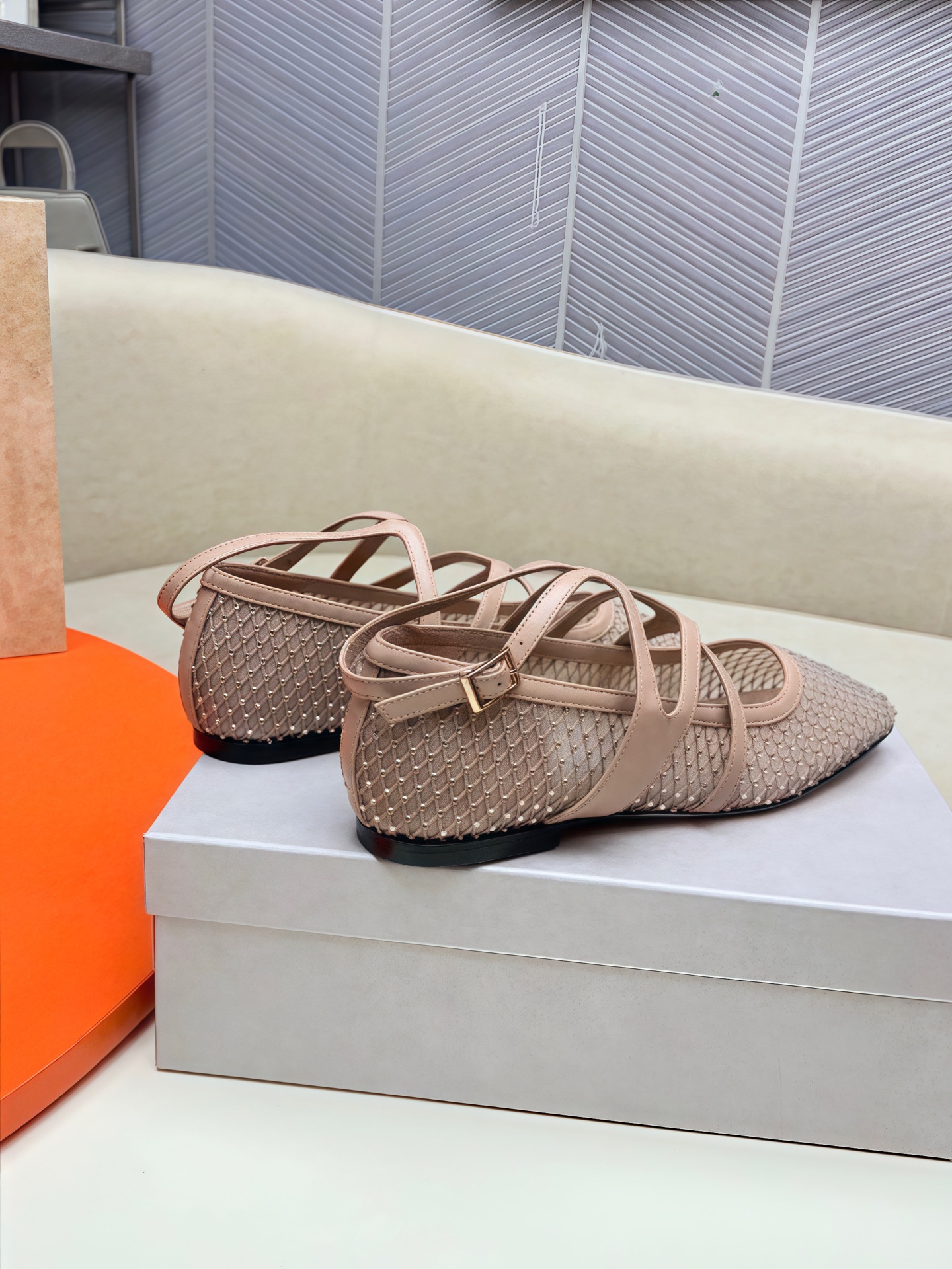Jimmy Choo ELME FLAT Ballet Shoes: Luxe Design with Sheepskin and Silver Flash - 图片 7