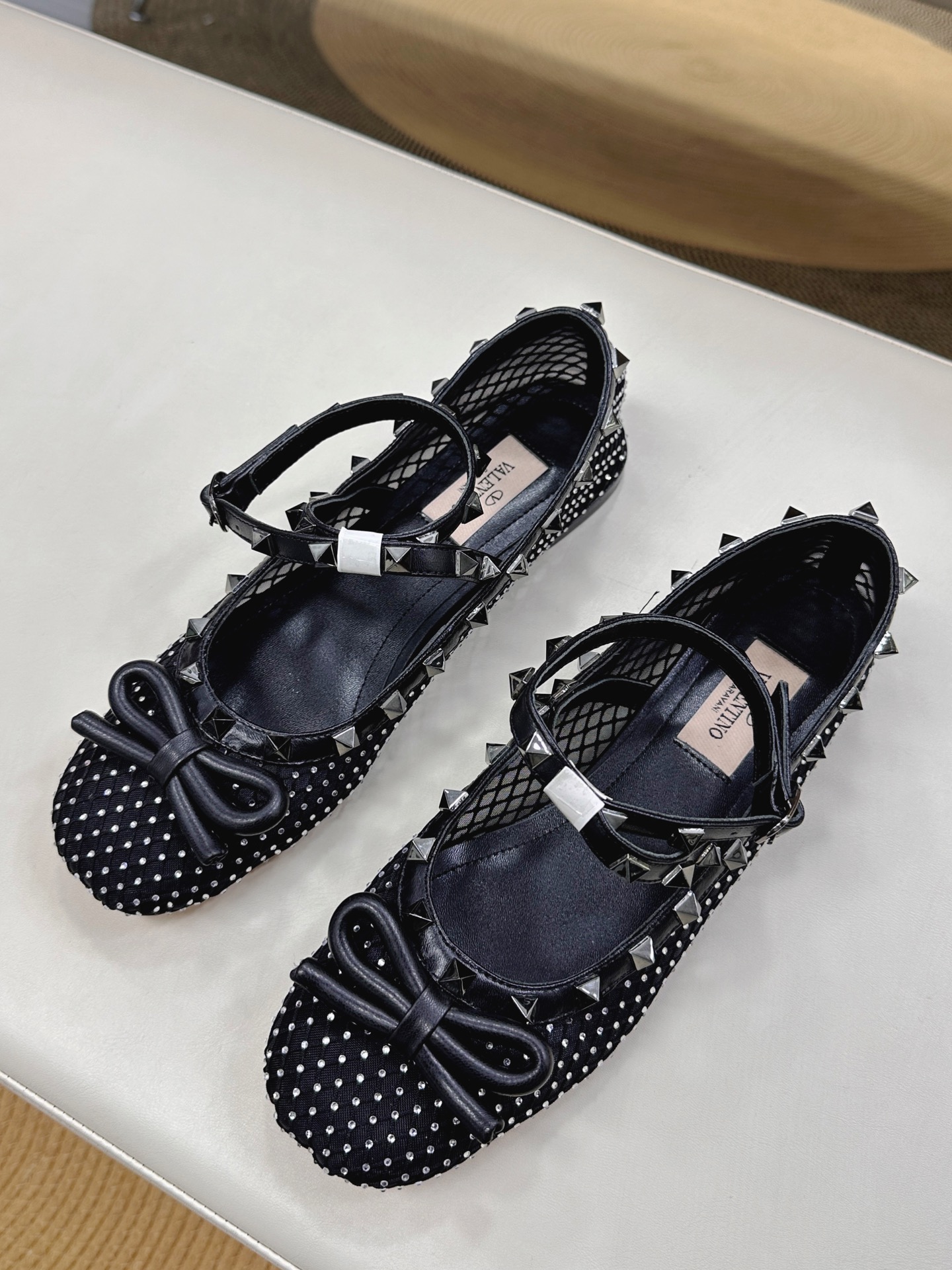 Valentino Ballet Shoes: Classic Rockstud Elements in Elegant Designs, New Collection. - 图片 2