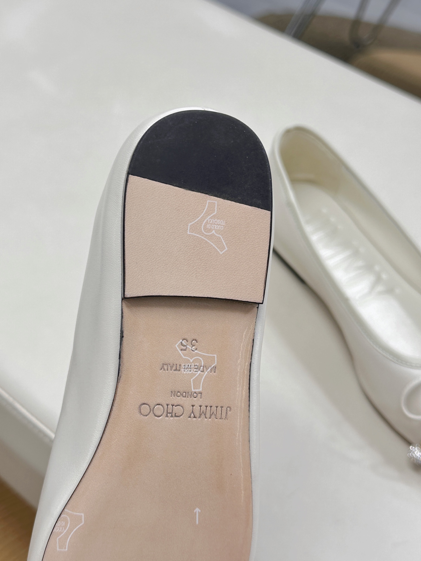 Jimmy Choo ELME FLAT Shoes: Luxury Treasure in Three Colors, Perfect for VIPs - 图片 8