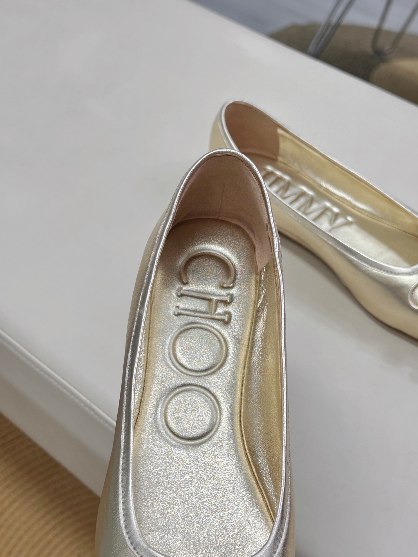 Jimmy Choo ELME FLAT Shoes: Luxury Treasure Collection in Three Colors - 图片 5