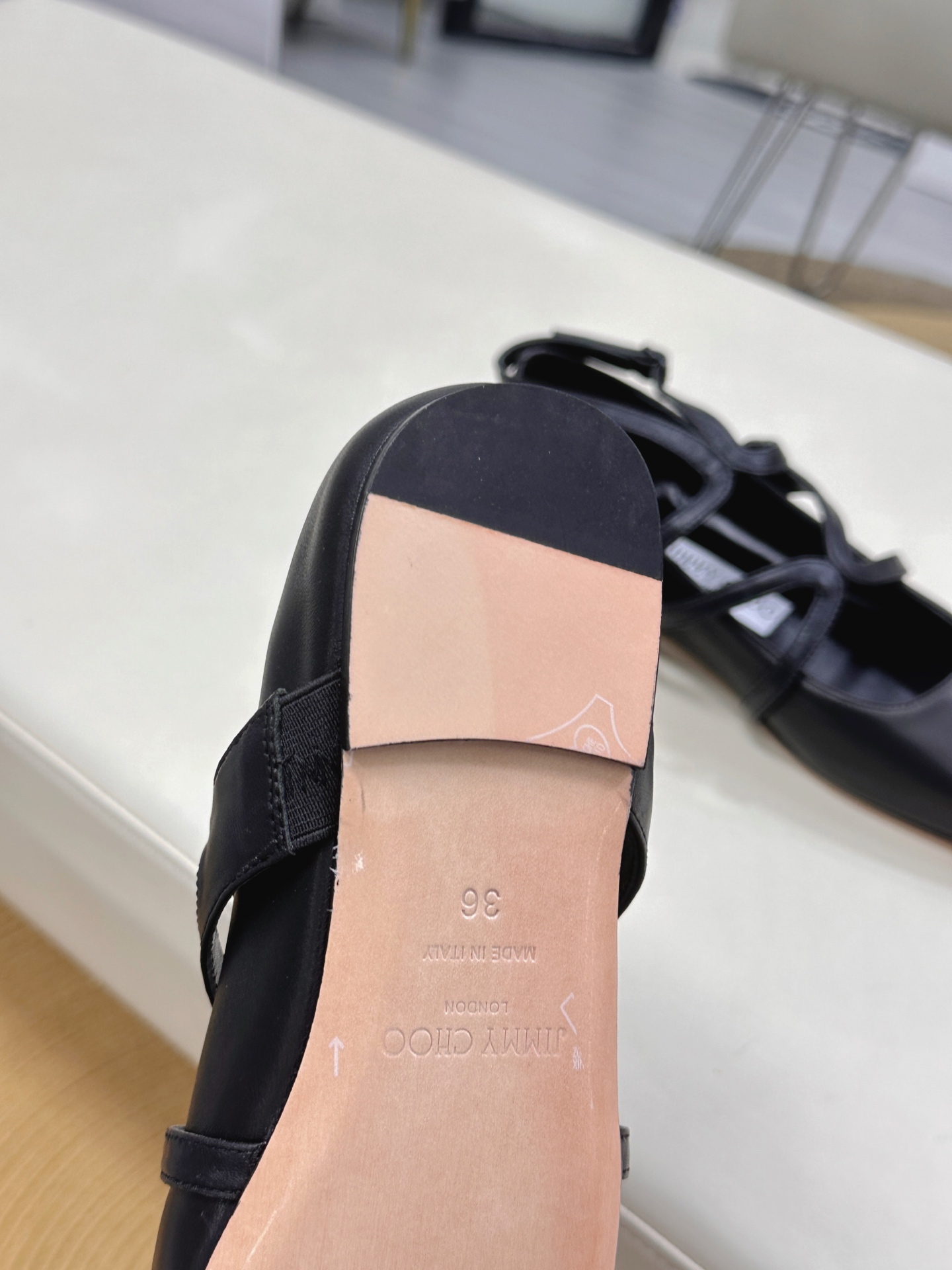 Jimmy Choo ELME FLAT Ballet Shoes: Stylish, Comfortable, and Versatile. - 图片 8