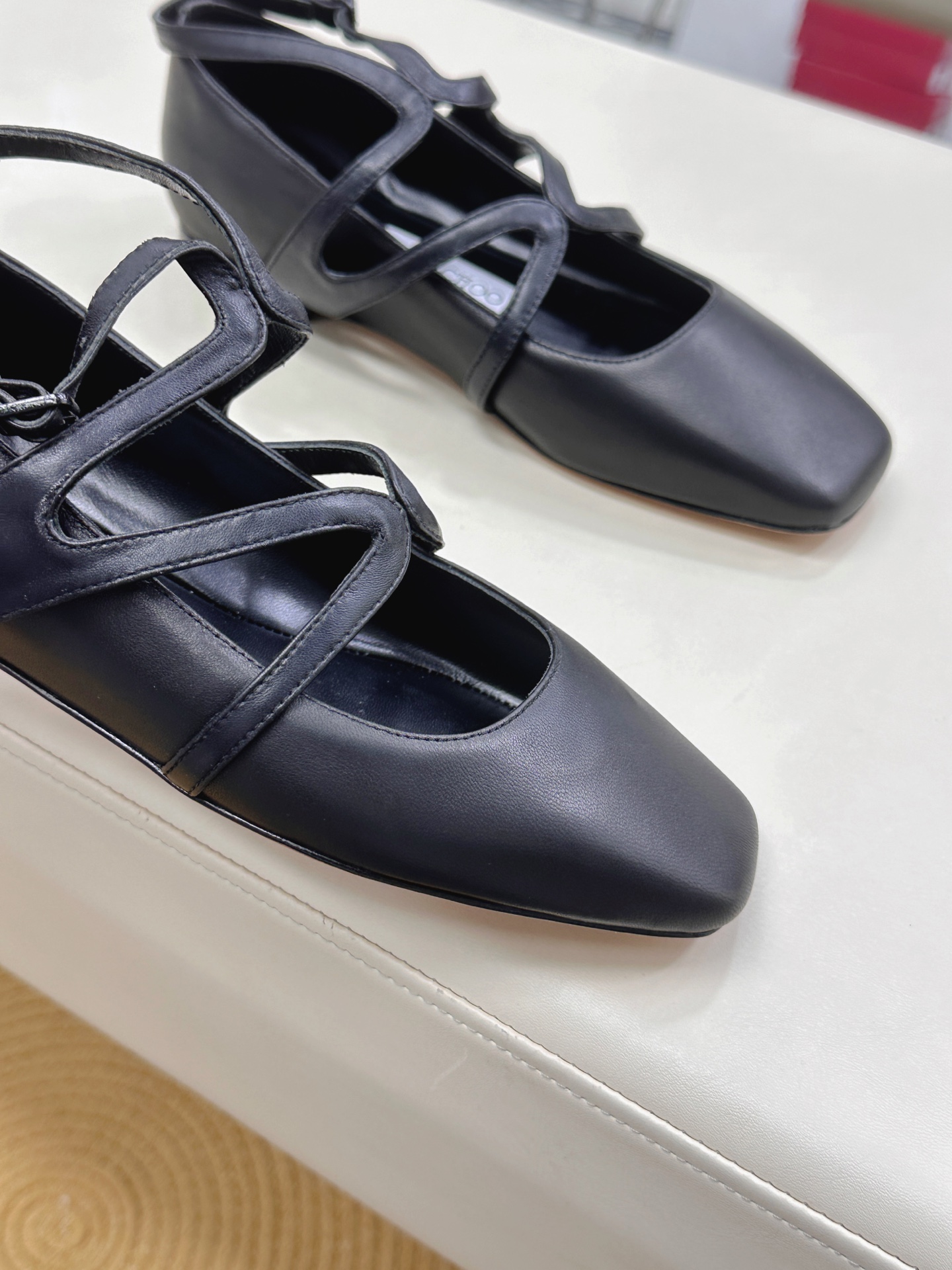 Jimmy Choo ELME FLAT Ballet Shoes: Stylish, Comfortable, and Versatile. - 图片 6