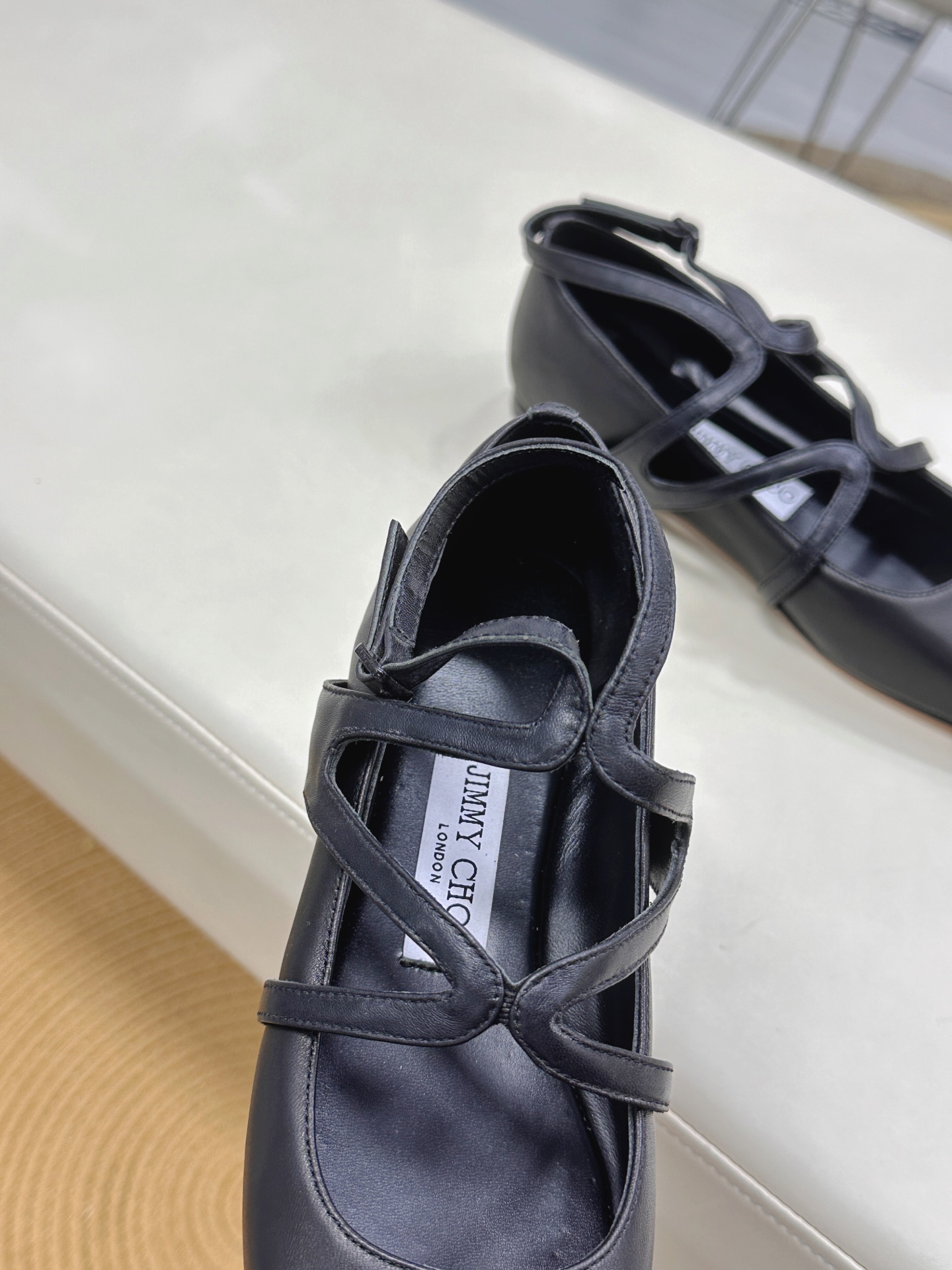 Jimmy Choo ELME FLAT Ballet Shoes: Stylish, Comfortable, and Versatile. - 图片 5