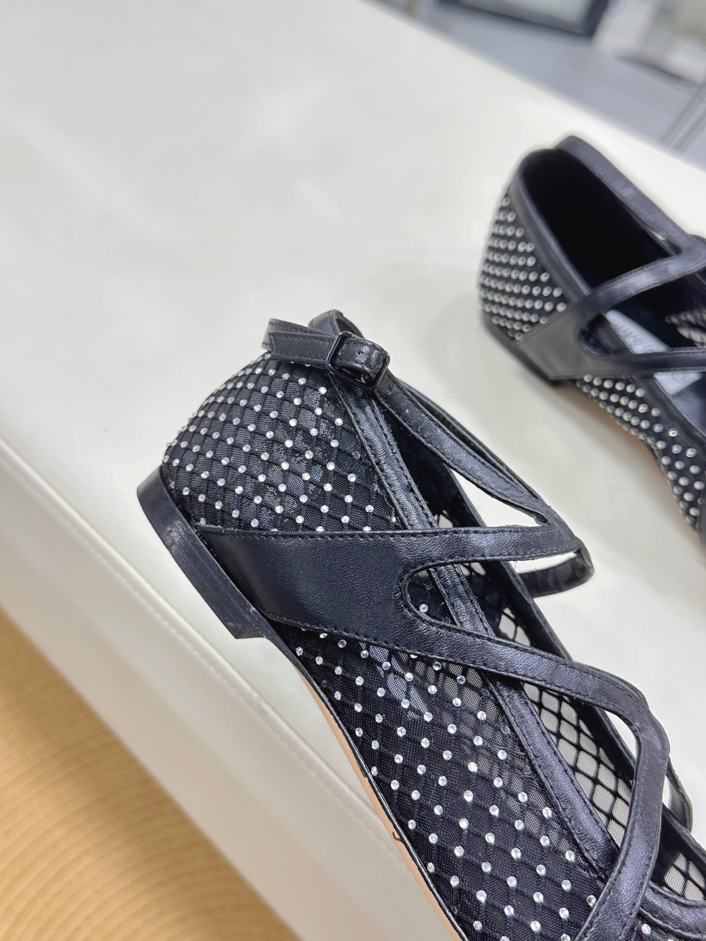 Jimmy Choo ELME FLAT Ballet Shoes: Luxury Lambskin with Flash Silver Details. - 图片 7