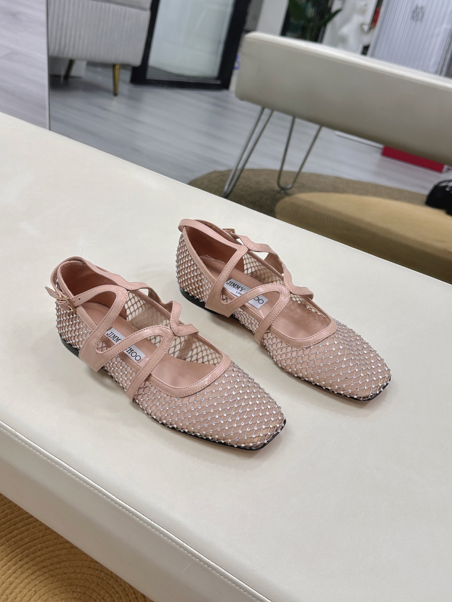 Jimmy Choo ELME FLAT Ballet Shoes: Elegant, Comfortable, and Stylish with Various Color Options - 图片 3