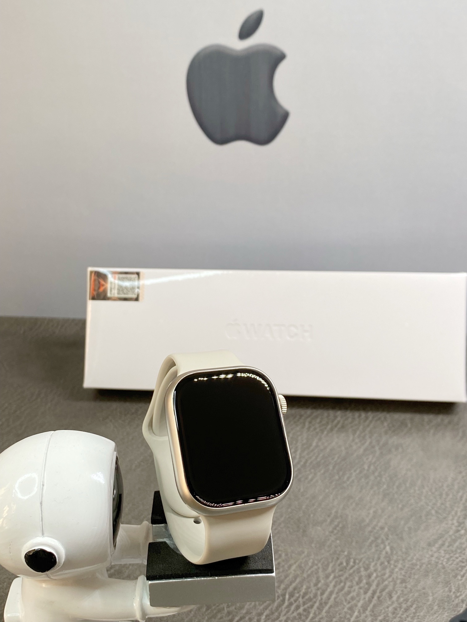 上新‼️💰280
苹果Apple Watch 9代智能手表
原壳料开模 外观尺寸跟原装一样看不出假
原装Oled液晶屏 黑边跟分辨率跟正品一样
独家定制芯片,市面最屌
触控手势接电话,穆斯林祈祷,本地录音+回放,本地音乐,AI智能表盘,主题自定义,可换背景照片,换表盘,微信支付宝双支付,百城乘车码,区分国内外版本
45mm铝合金边框 外观100%完美复刻
重量质感跟正品完全一样
市面没有任何同行能够做到如此完全1:1复刻
各位可以尽情对比 欢迎打脸 这就是原版开发的底气
支持海量MP3下载到本地离线音乐播放!
目前功能最全的一款表 各位到手慢慢挖掘‼️
售后要求:外观不磨损 屏幕膜不撕过可退换‼️
售后保修三个月
