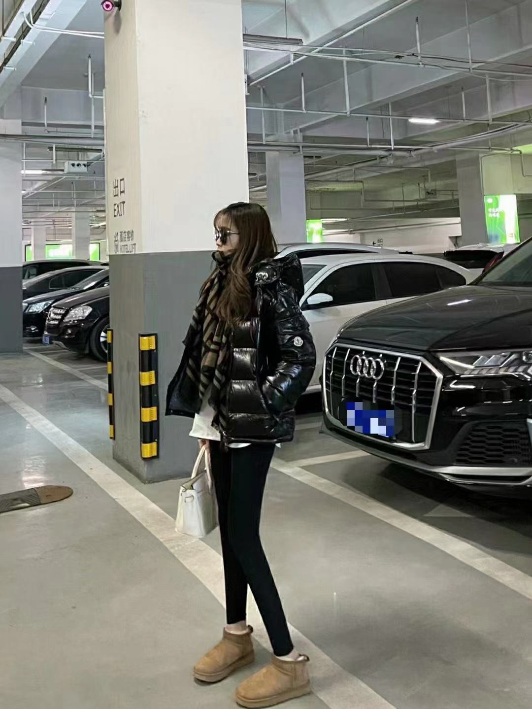 Moncler P688 ダウンジャケット D49モデル 高保温性