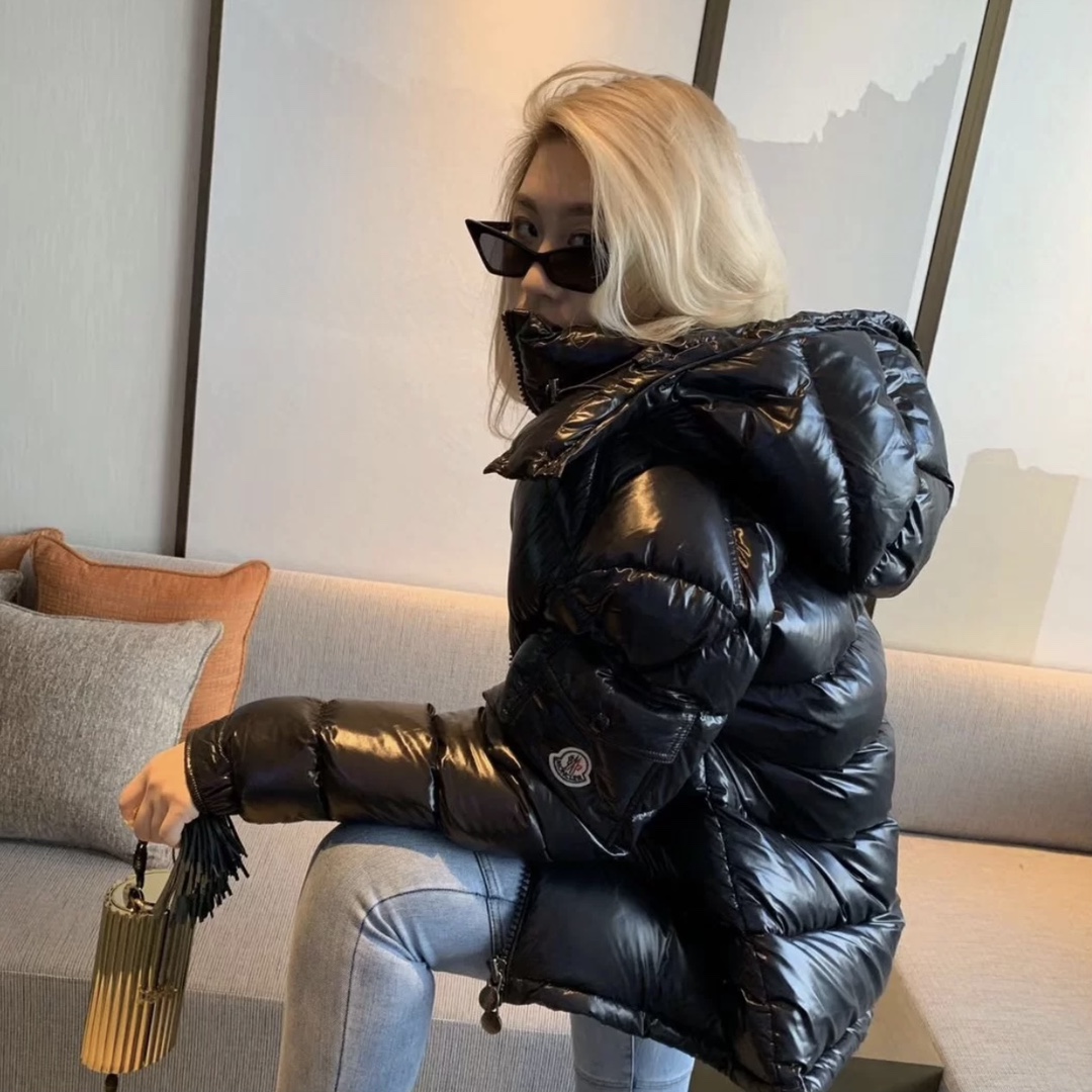 Moncler P688 ダウンジャケット D49モデル 高保温性