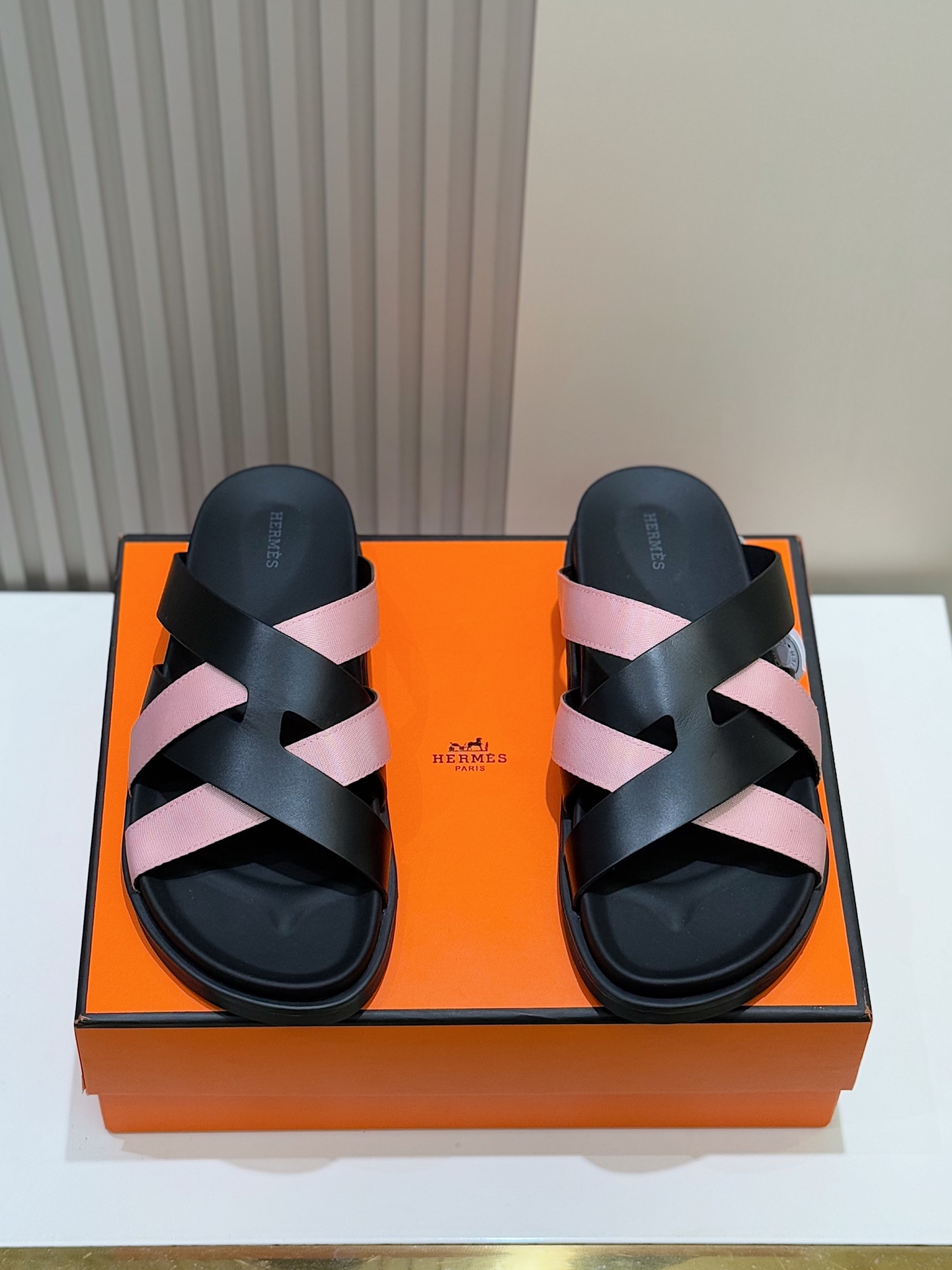 Hermes Men's Kazimir Sandals - Premium Leather Slides with 'H' Design 3 i1741007445910 5093 0 1