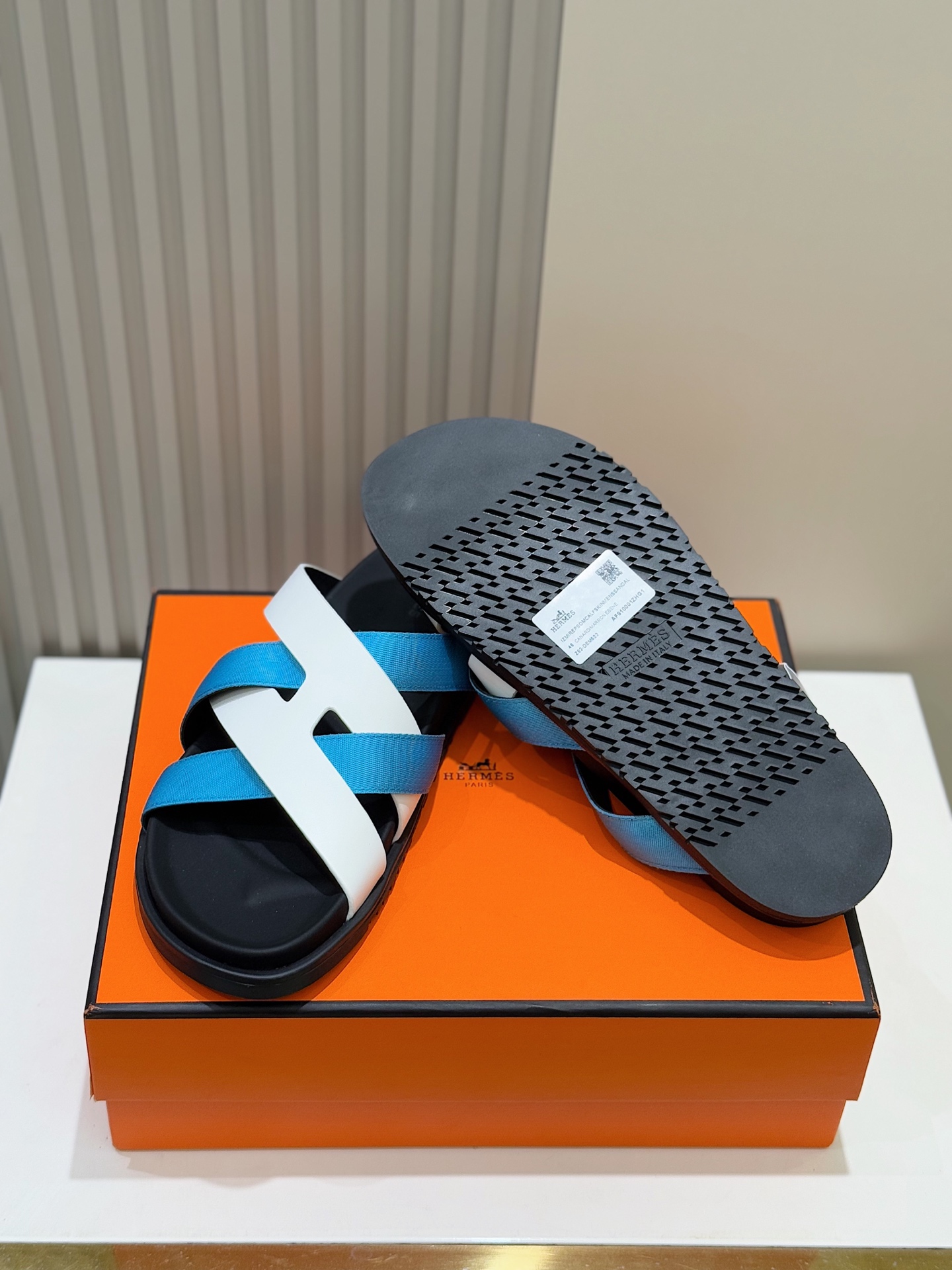 Hermès Men's Kazimir Sandals | Iconic 'H' Design, Premium Leather Slides 10 i1741007534562 5361 0 8